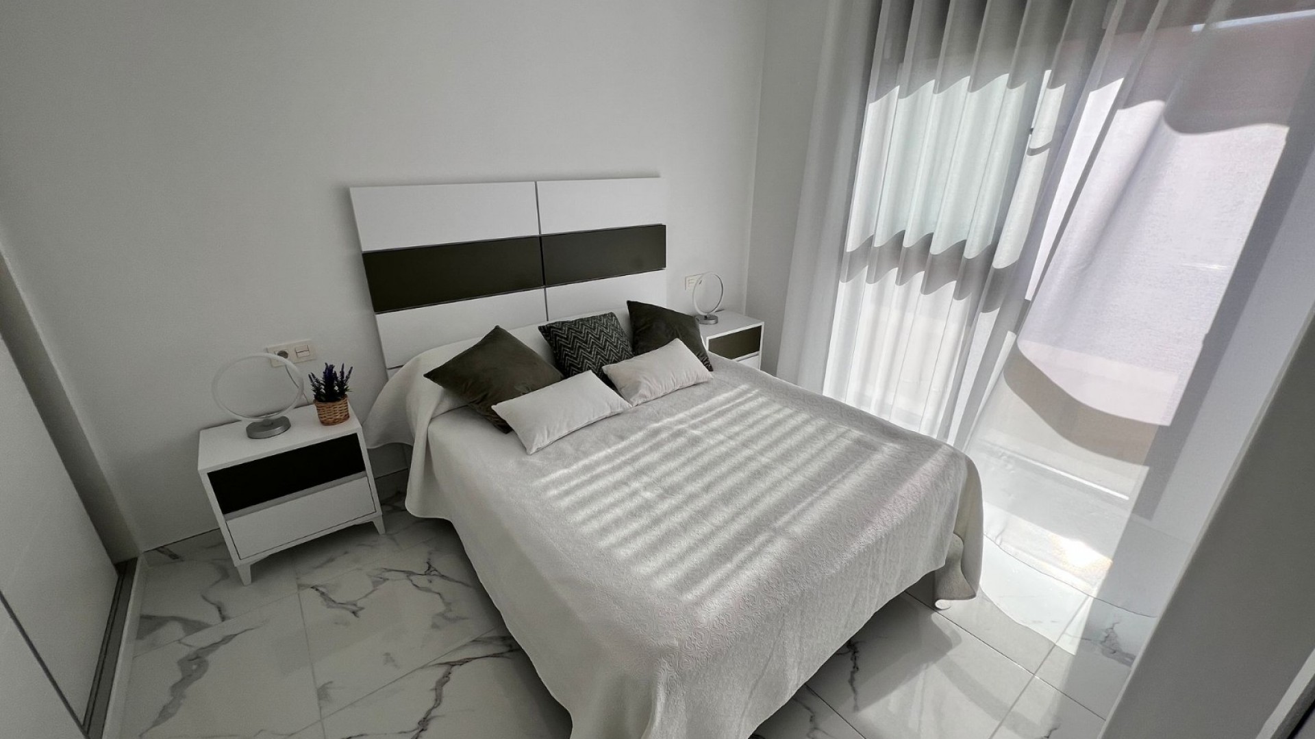 Herverkoop - Halfvrijstaande villa -
Los Montesinos - Los Montesinos - Urb. La Herrada