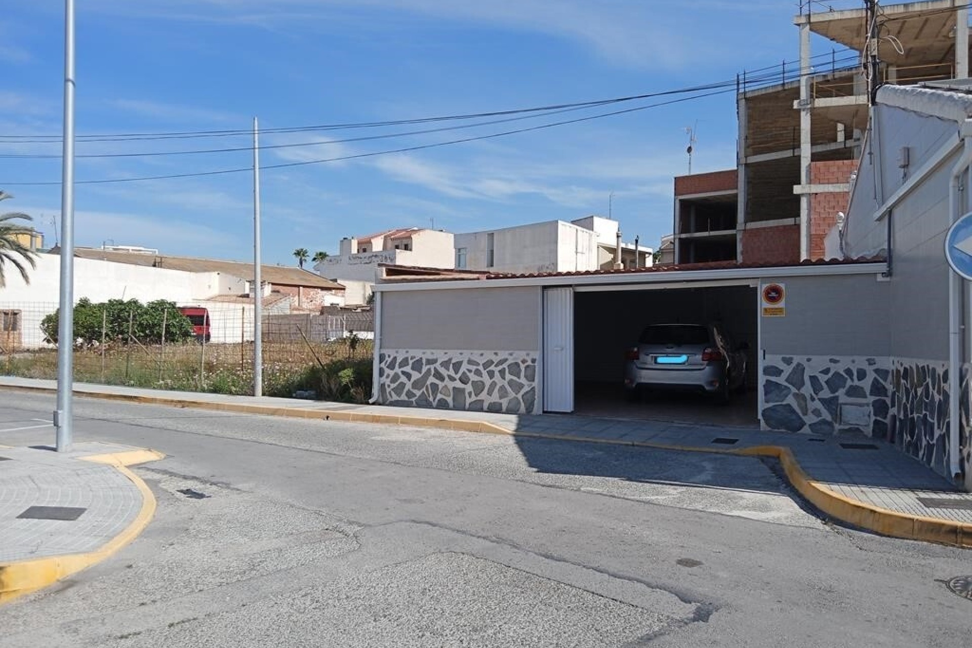 Herverkoop - Halfvrijstaande villa -
Los Montesinos - PUEBLO CENTRO