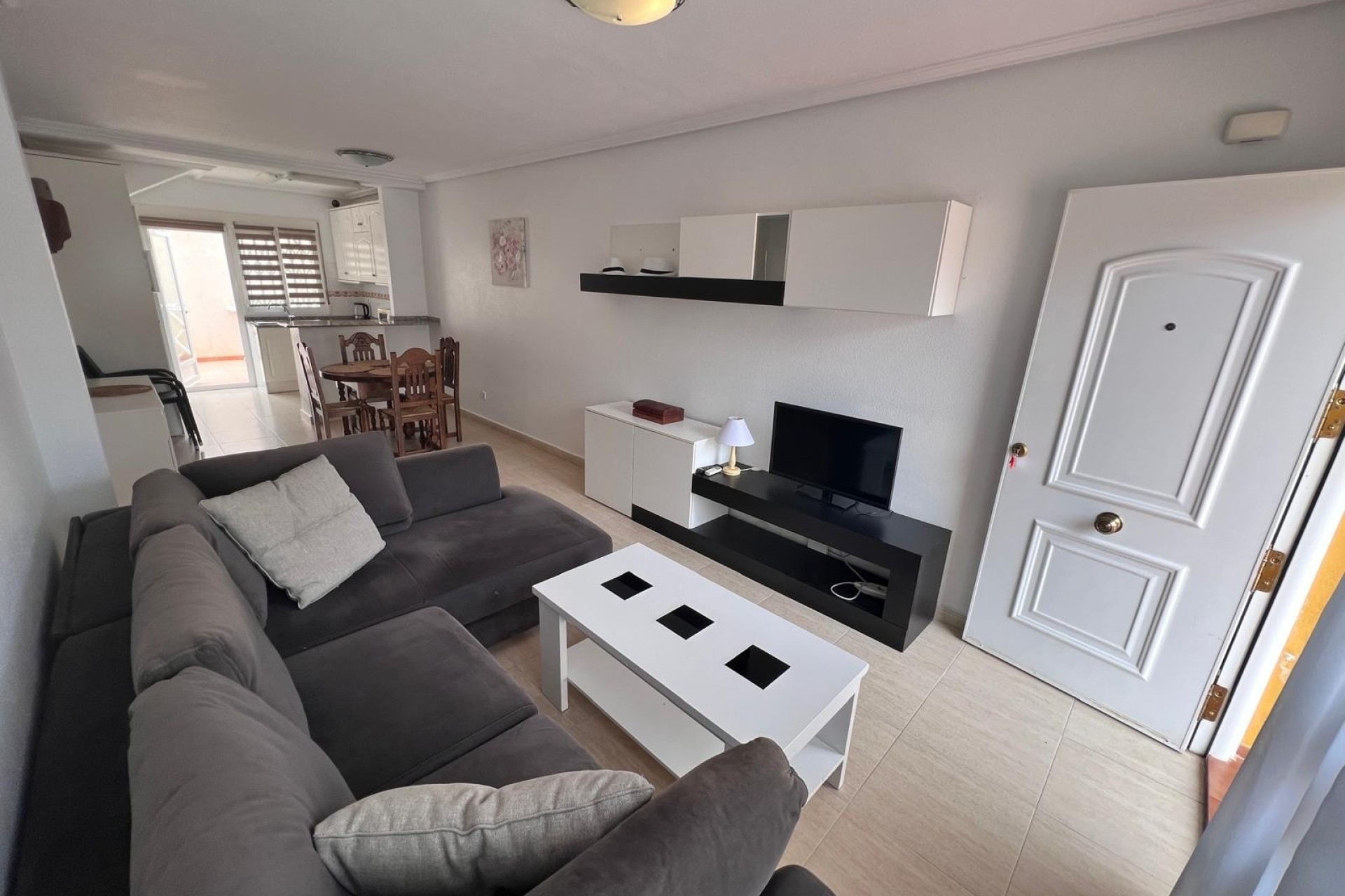 Herverkoop - Halfvrijstaande villa -
Los Montesinos - Urbanizacion montesol