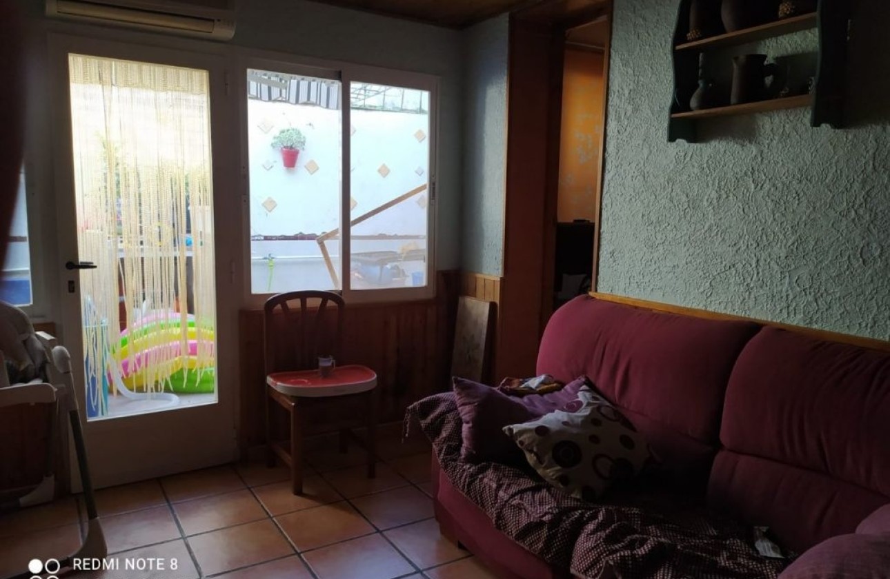 Herverkoop - Halfvrijstaande villa -
Novelda