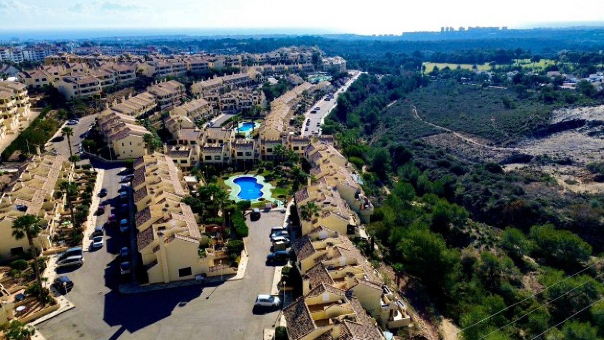 Herverkoop - Halfvrijstaande villa -
Orihuela Costa - 0