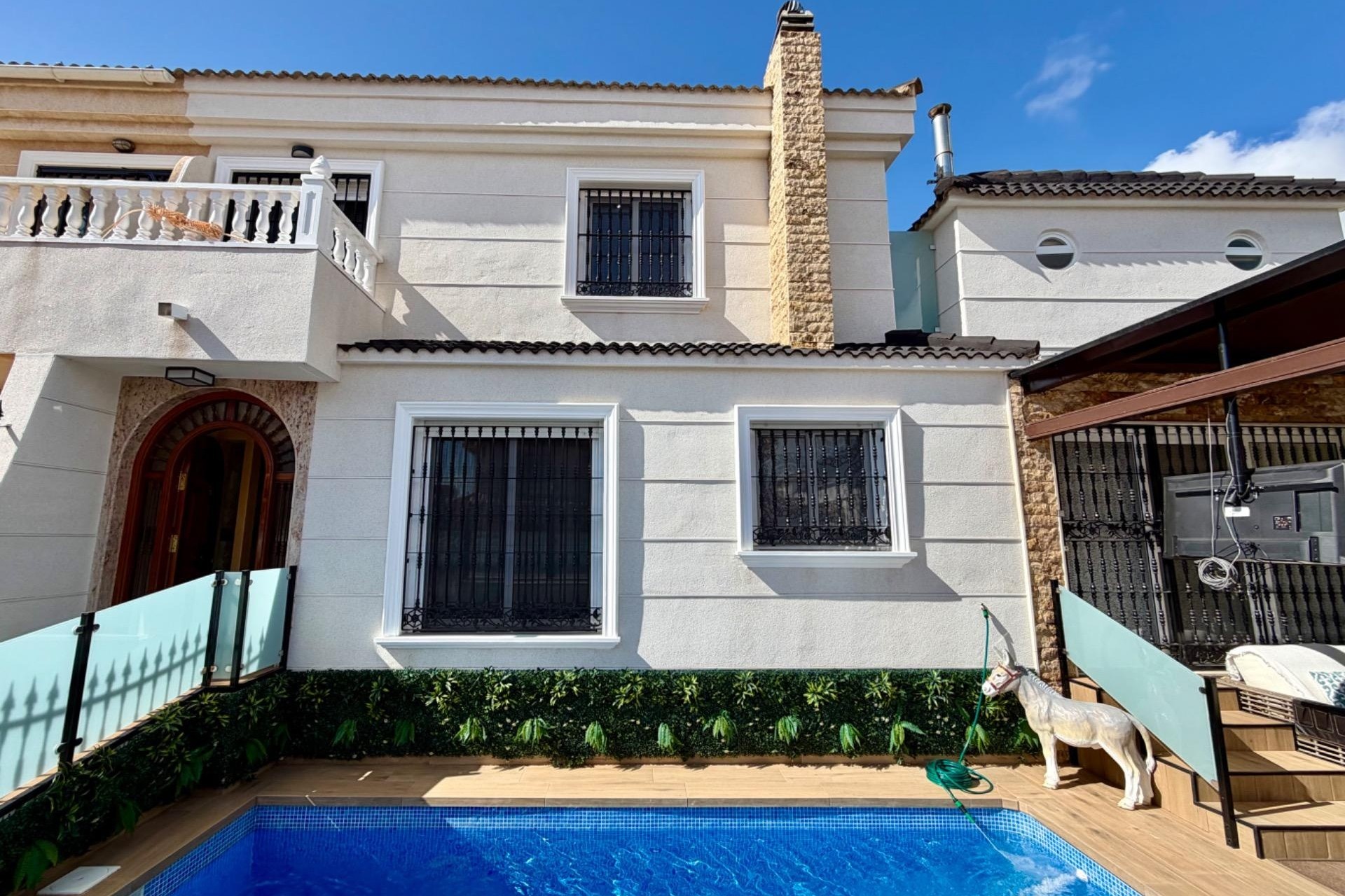 Herverkoop - Halfvrijstaande villa -
Orihuela Costa - La Zenia