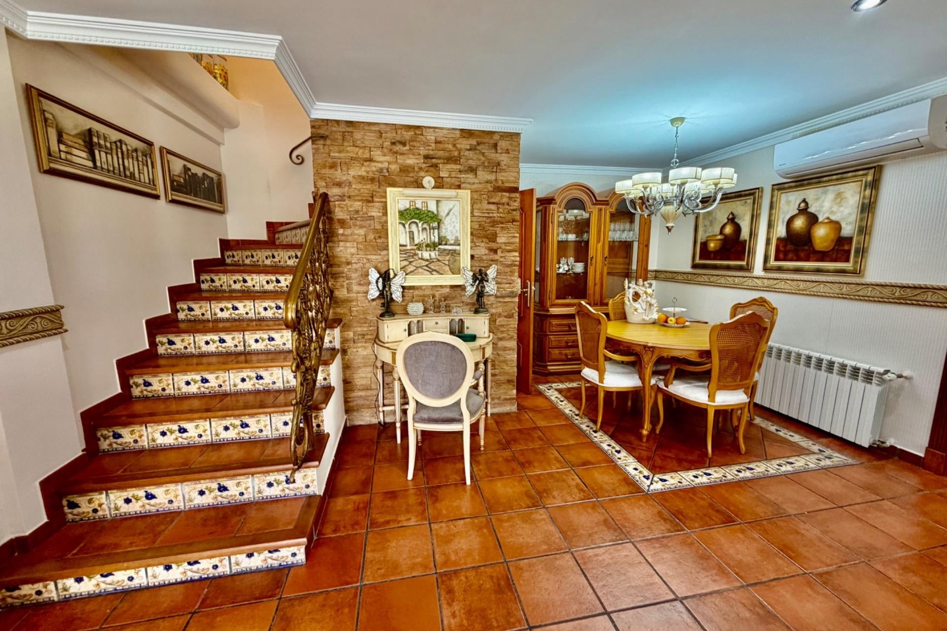 Herverkoop - Halfvrijstaande villa -
Orihuela Costa - La Zenia