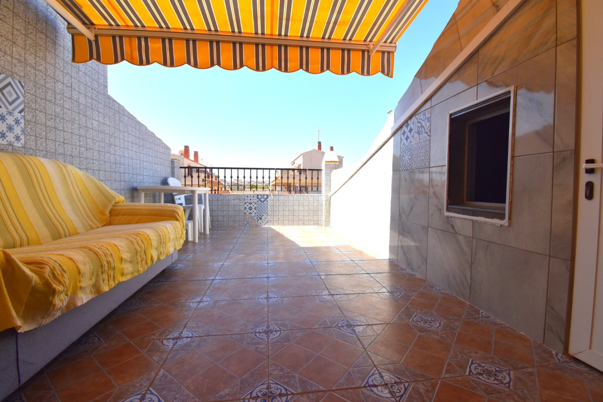 Herverkoop - Halfvrijstaande villa -
Orihuela Costa - La Zenia