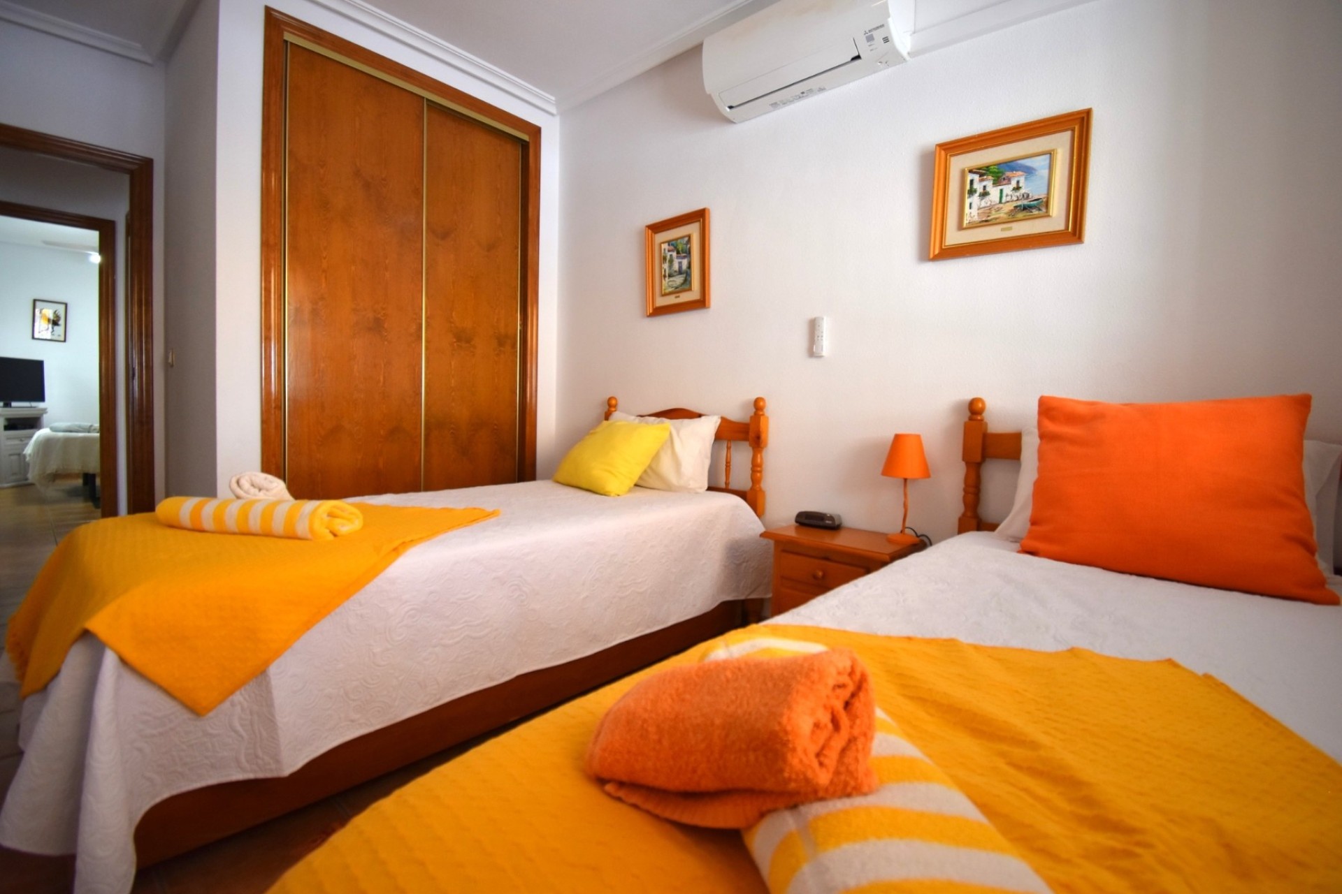 Herverkoop - Halfvrijstaande villa -
Orihuela Costa - La Zenia