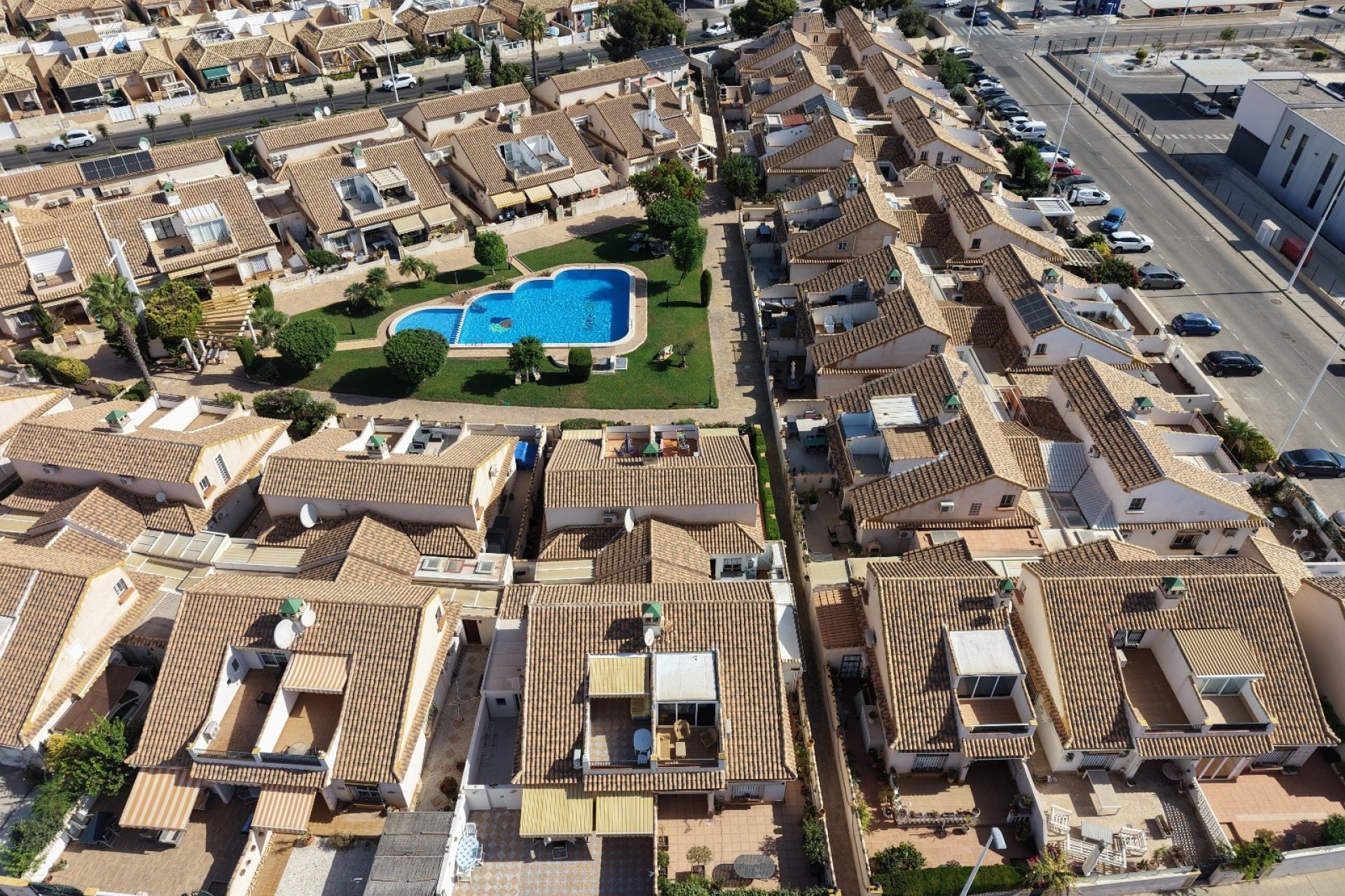 Herverkoop - Halfvrijstaande villa -
Orihuela Costa - La Zenia