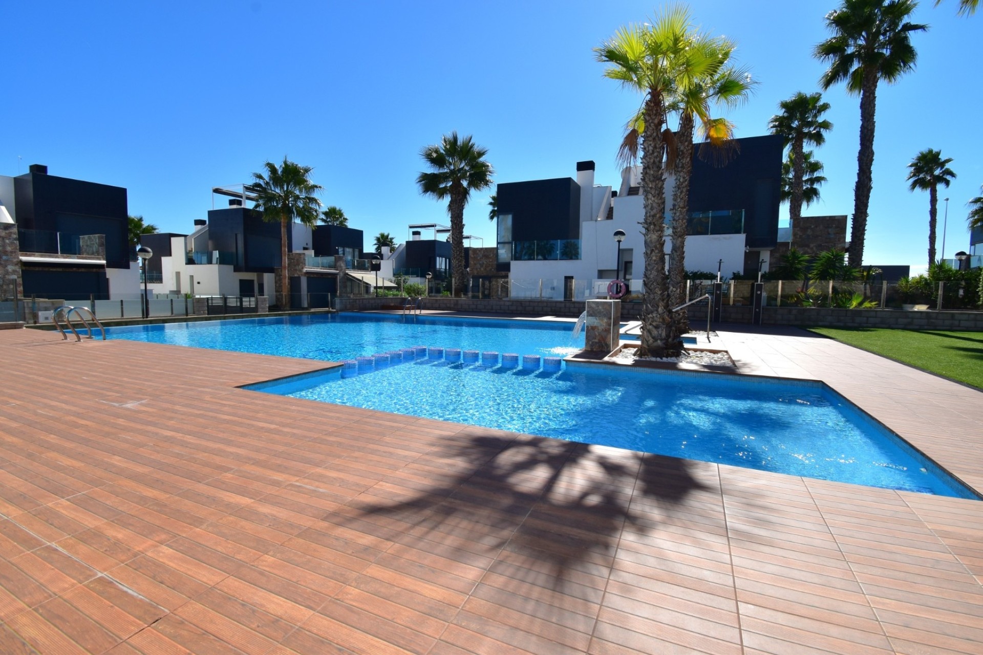 Herverkoop - Halfvrijstaande villa -
Orihuela Costa - Lomas de Cabo Roig