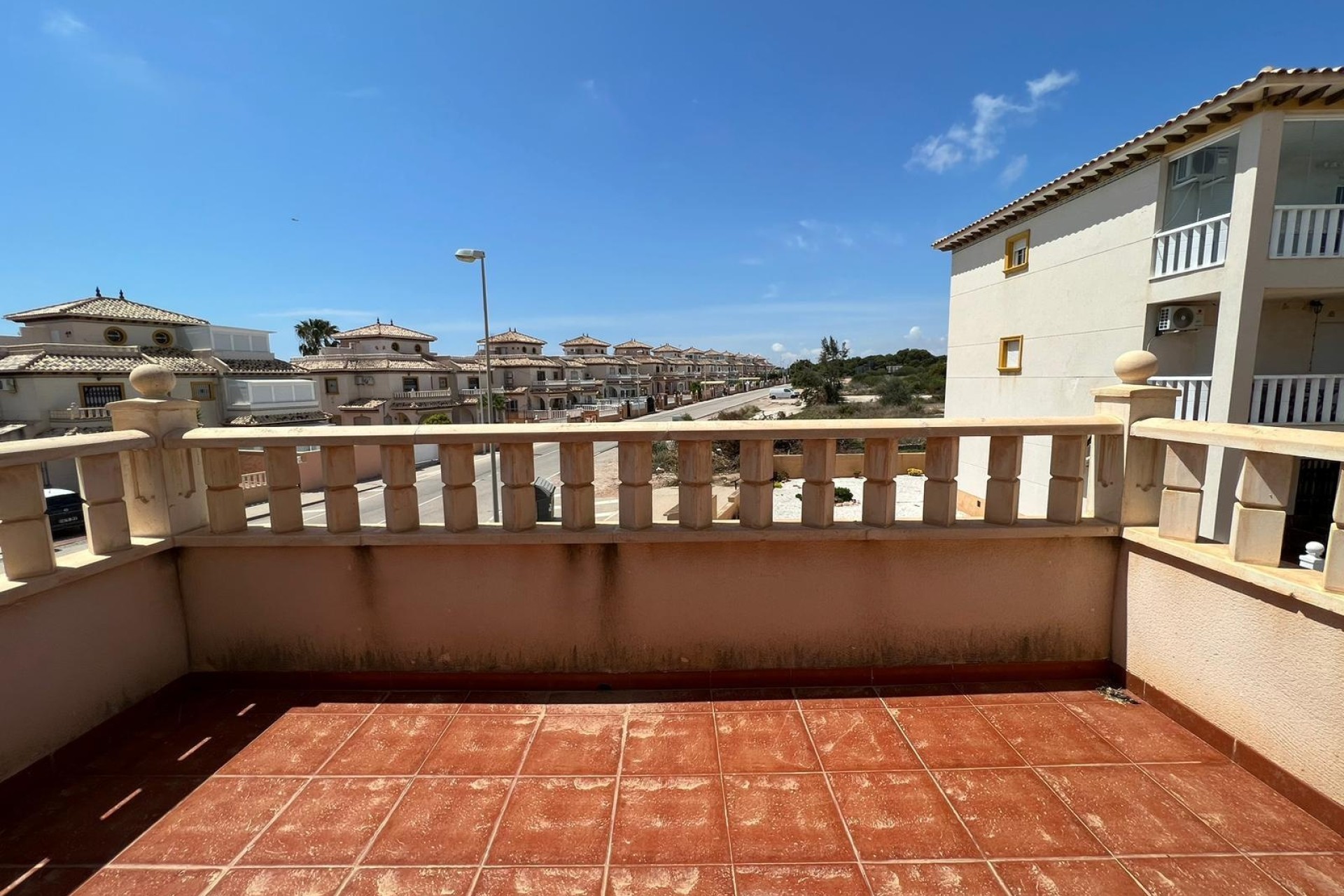 Herverkoop - Halfvrijstaande villa -
Orihuela Costa - Montezenia