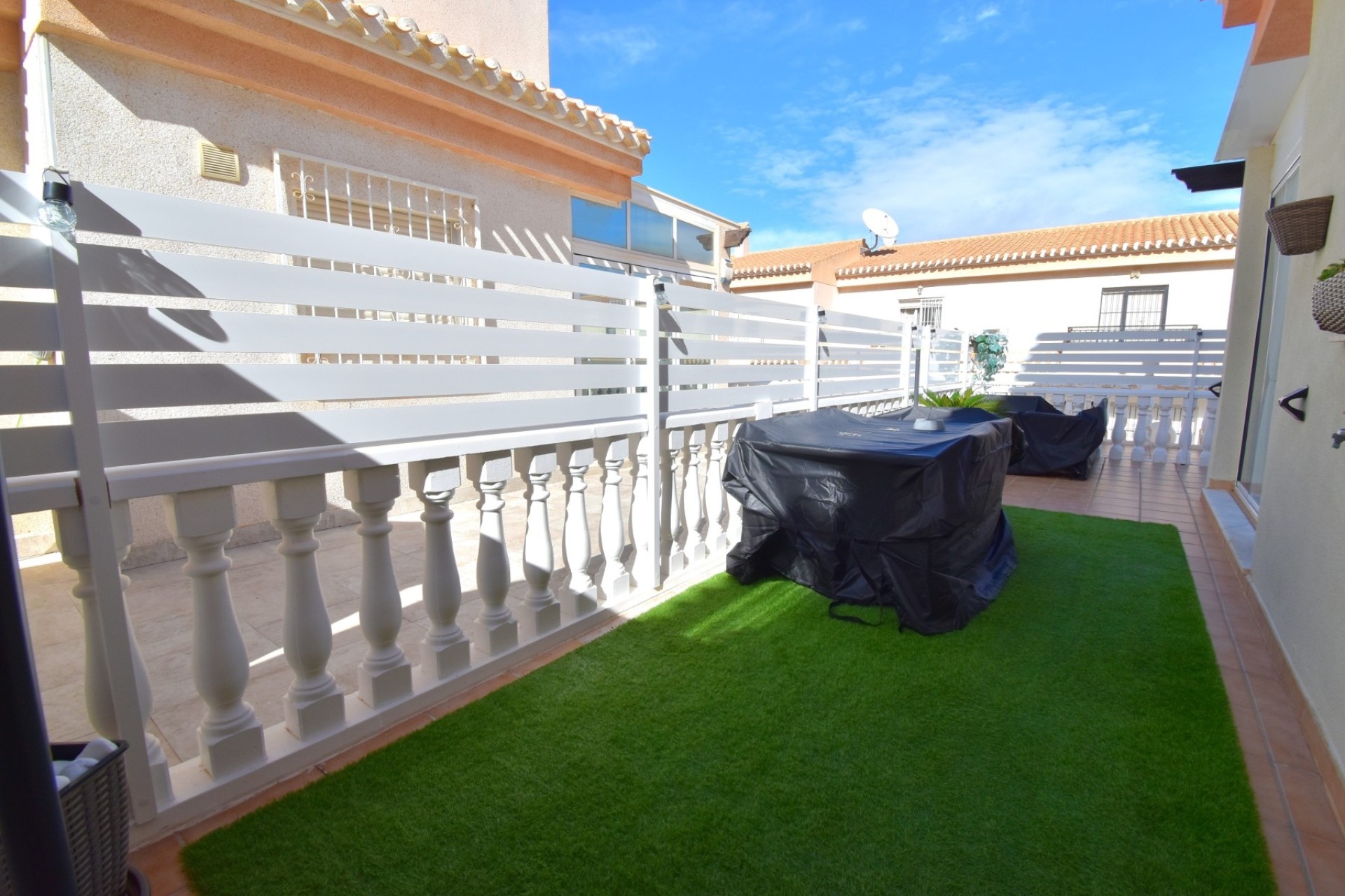 Herverkoop - Halfvrijstaande villa -
Orihuela Costa - Playa Flamenca