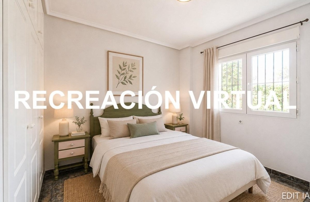 Herverkoop - Halfvrijstaande villa -
Orihuela Costa - Playa Flamenca