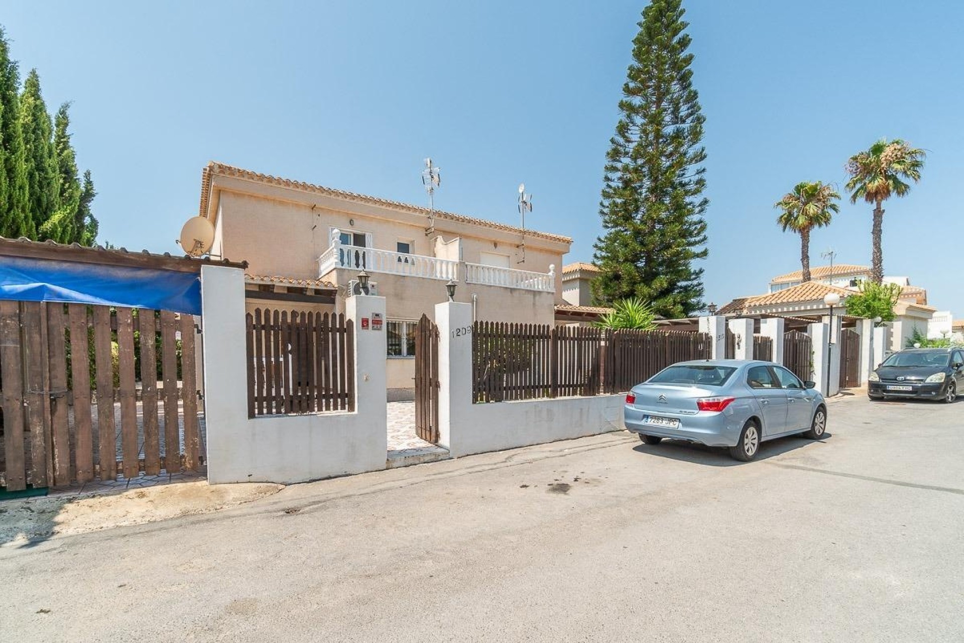 Herverkoop - Halfvrijstaande villa -
Orihuela Costa - Playa Flamenca