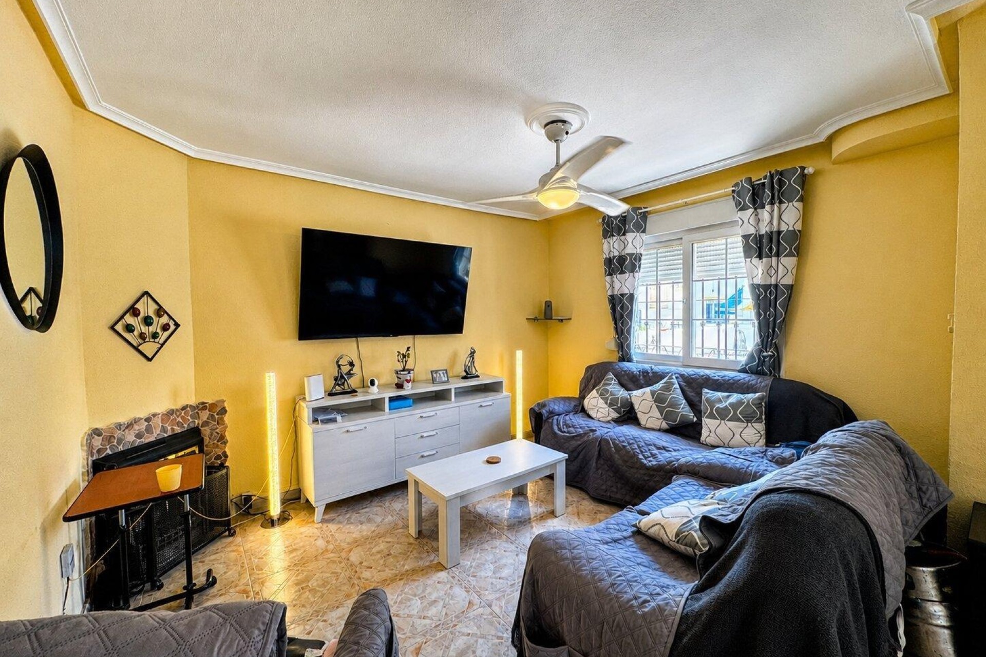 Herverkoop - Halfvrijstaande villa -
Orihuela Costa - Playa Flamenca