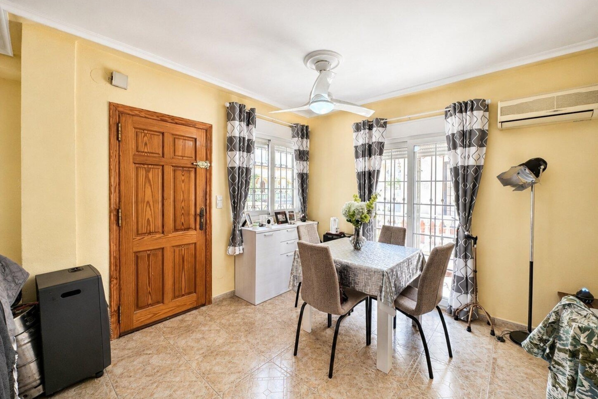 Herverkoop - Halfvrijstaande villa -
Orihuela Costa - Playa Flamenca