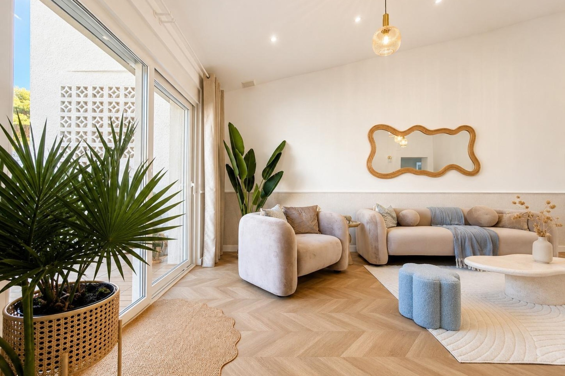 Herverkoop - Halfvrijstaande villa -
Orihuela Costa - Punta Prima
