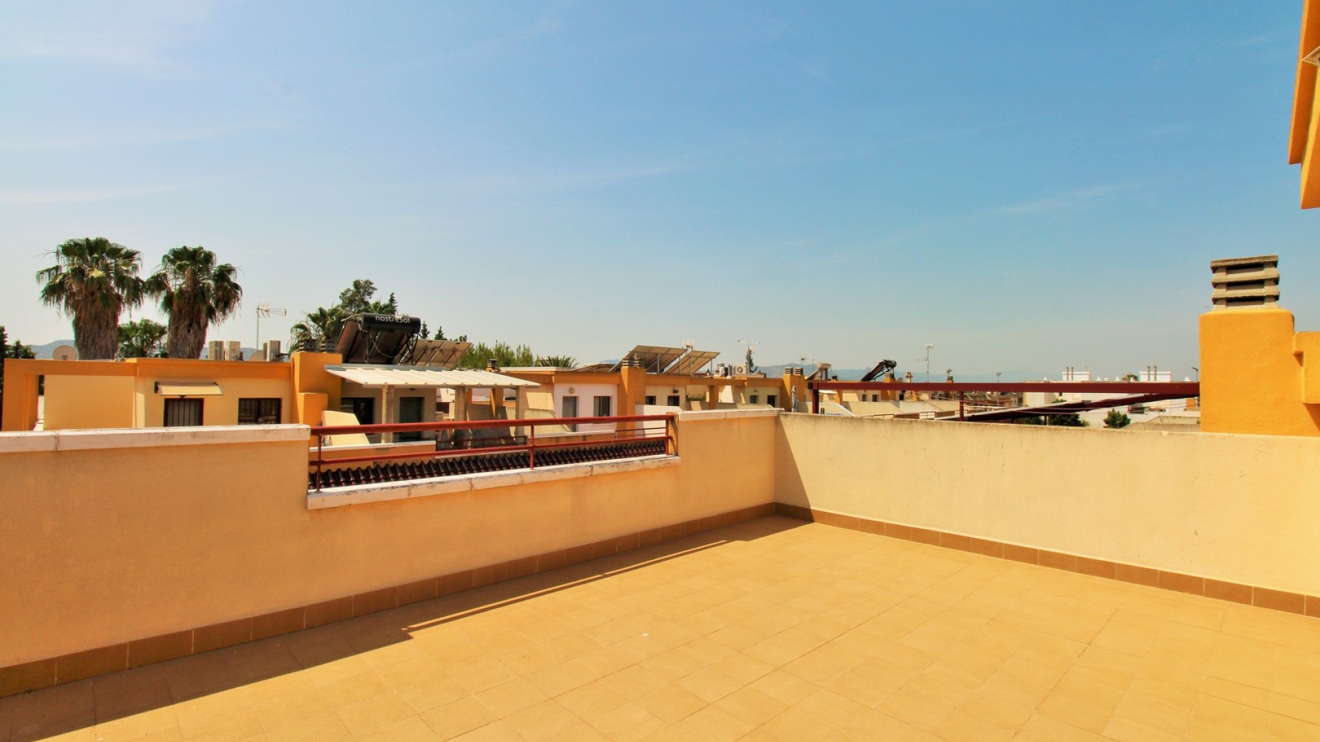 Herverkoop - Halfvrijstaande villa -
Orihuela - Los Desamparados