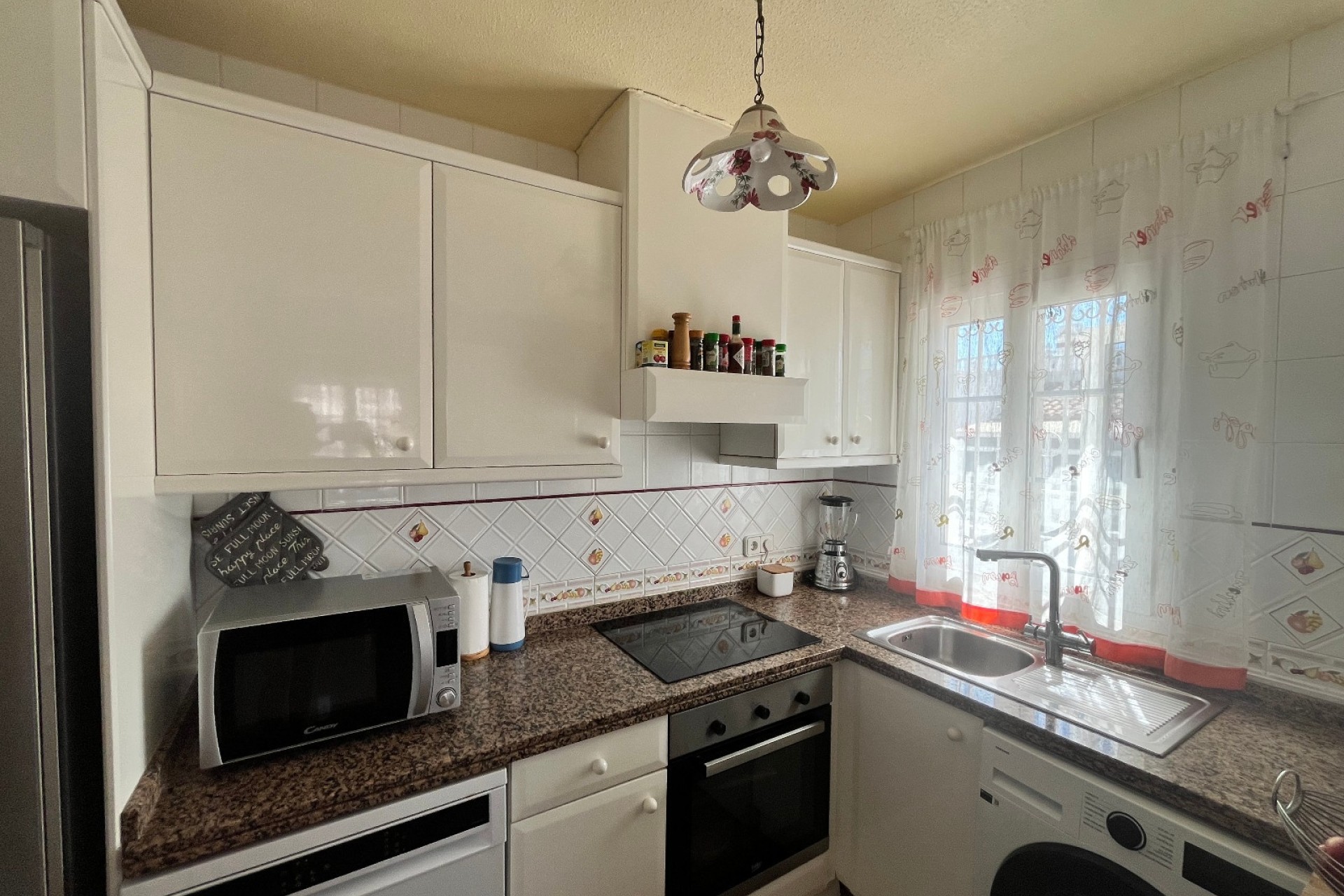 Herverkoop - Halfvrijstaande villa -
Playa Flamenca - Jumilla