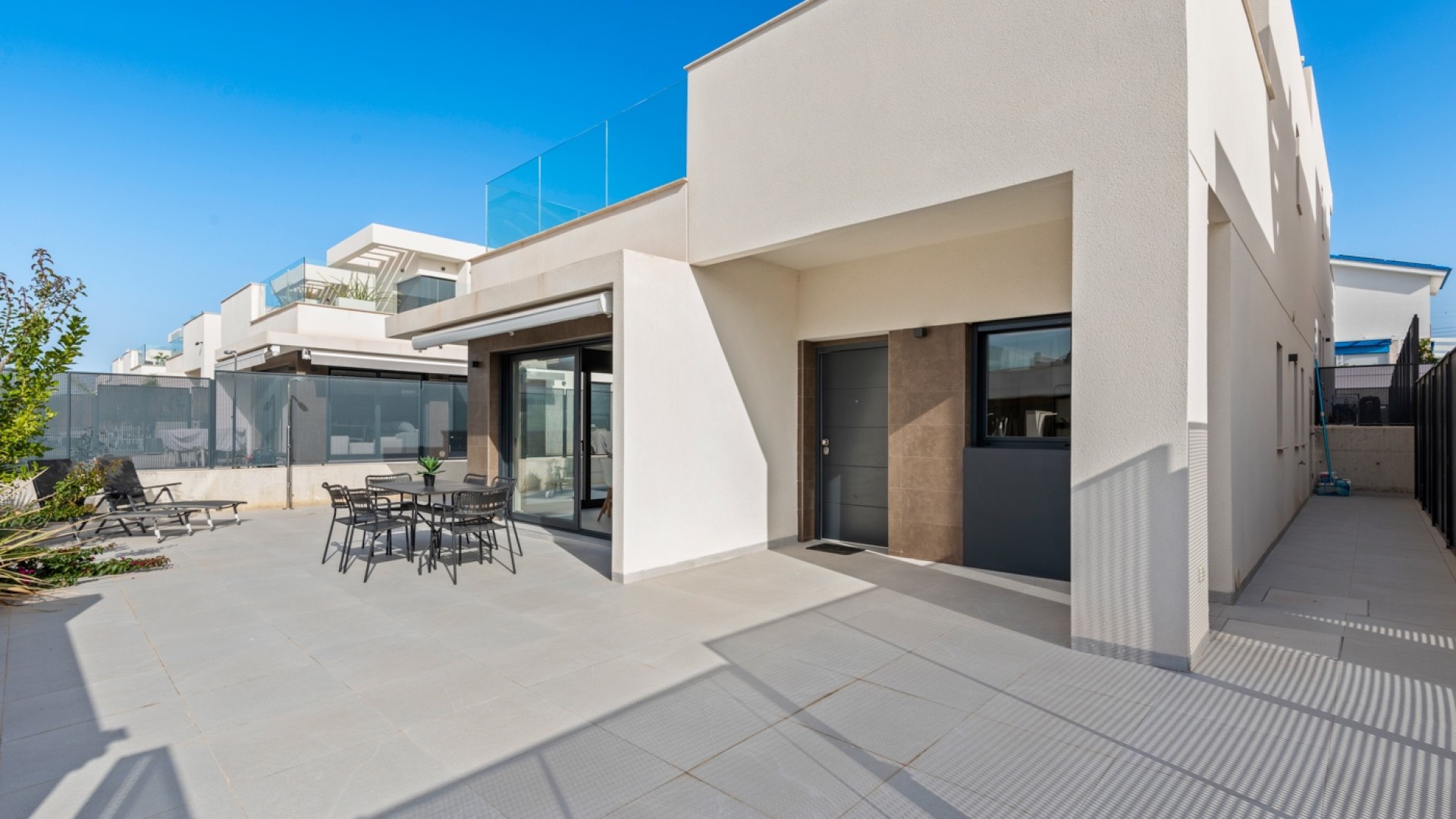 Herverkoop - Halfvrijstaande villa -
San Fulgencio - La Marina