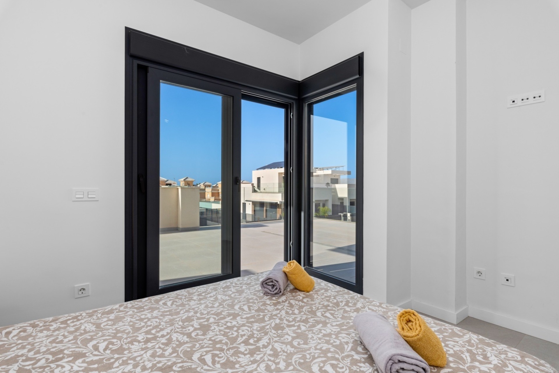 Herverkoop - Halfvrijstaande villa -
San Fulgencio - La Marina
