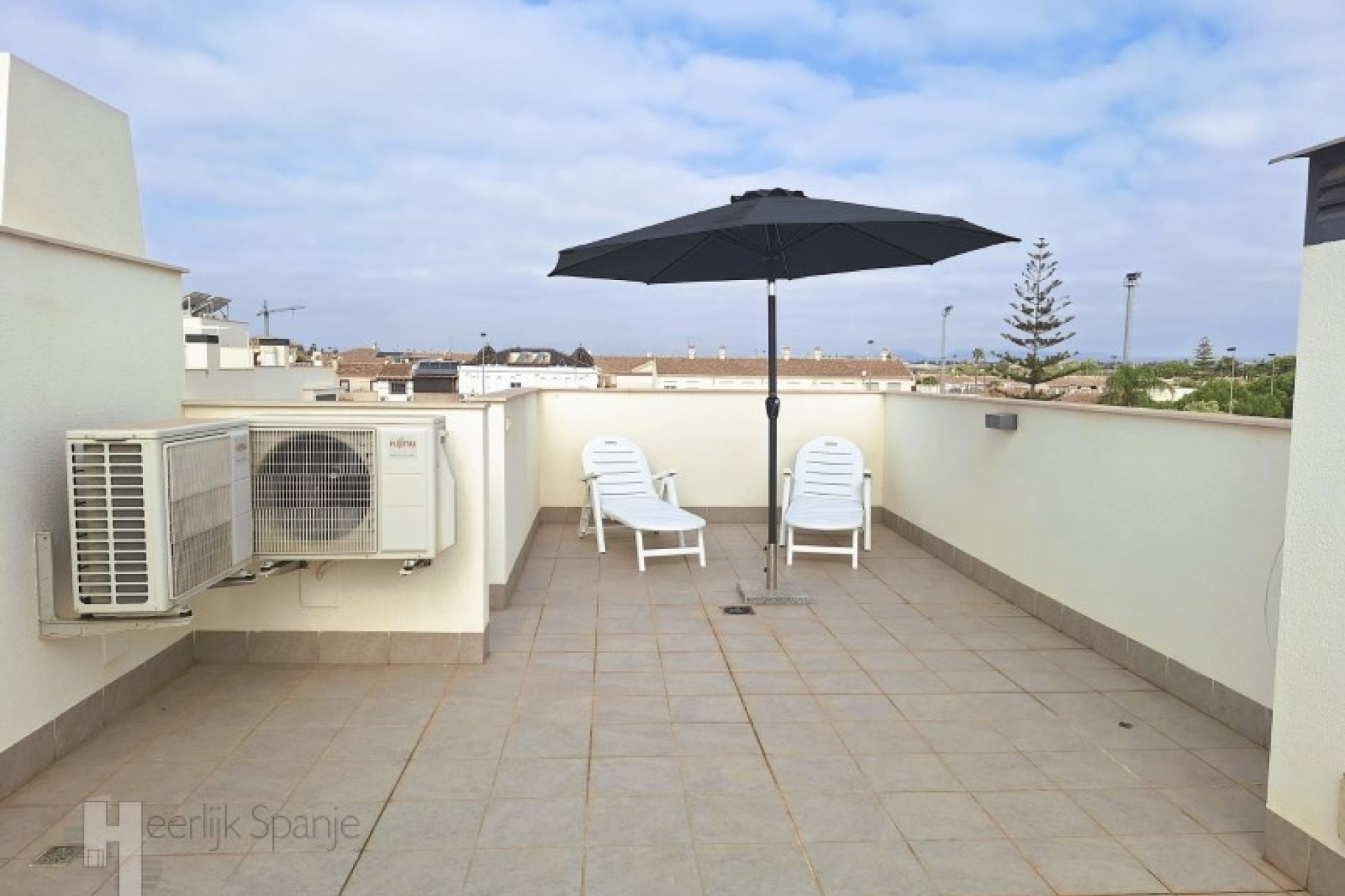 Herverkoop - Halfvrijstaande villa -
San Javier - Santiago de la Ribera
