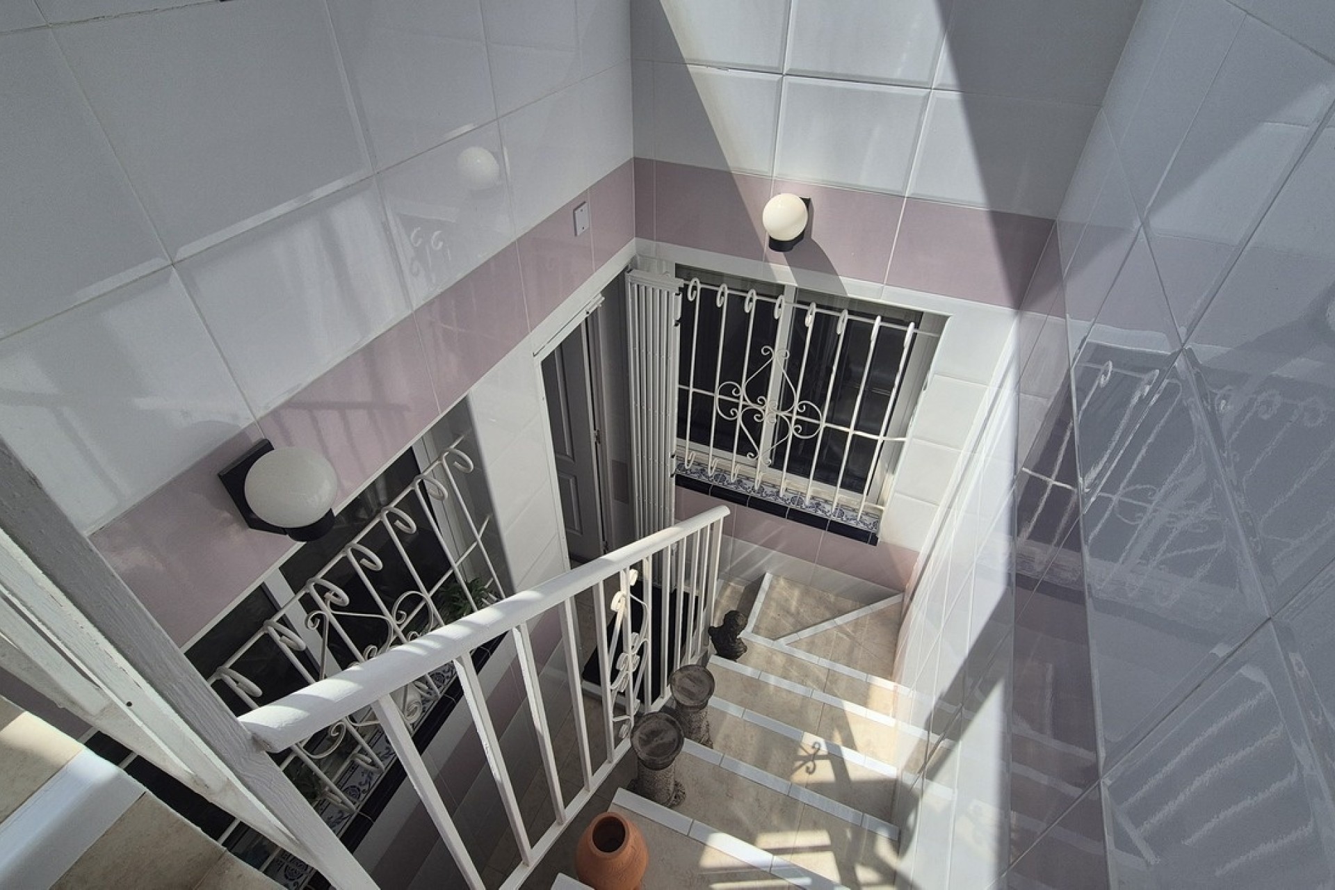 Herverkoop - Halfvrijstaande villa -
San Miguel de Salinas - Inland