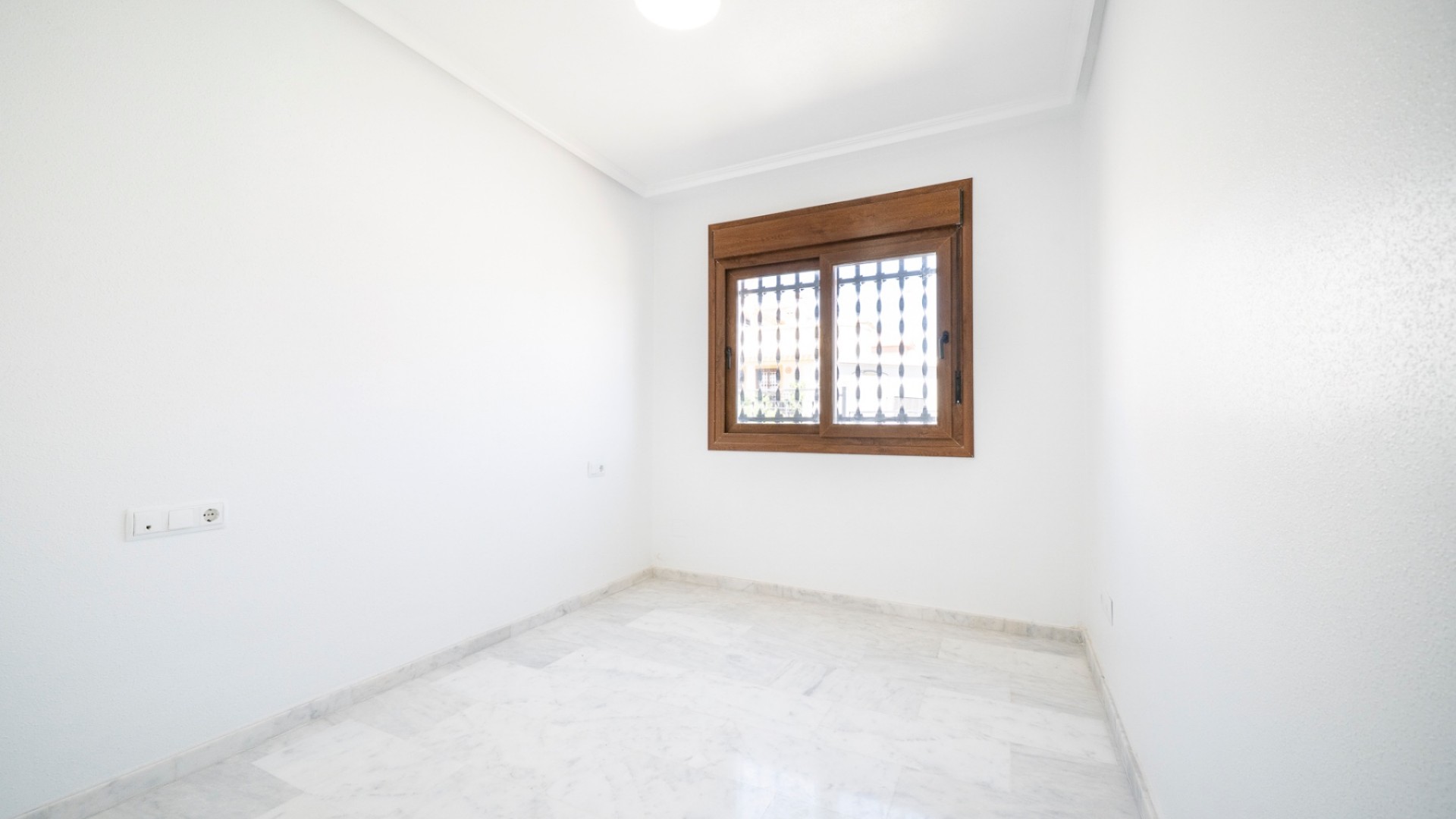 Herverkoop - Halfvrijstaande villa -
San Miguel de Salinas - San Miguel