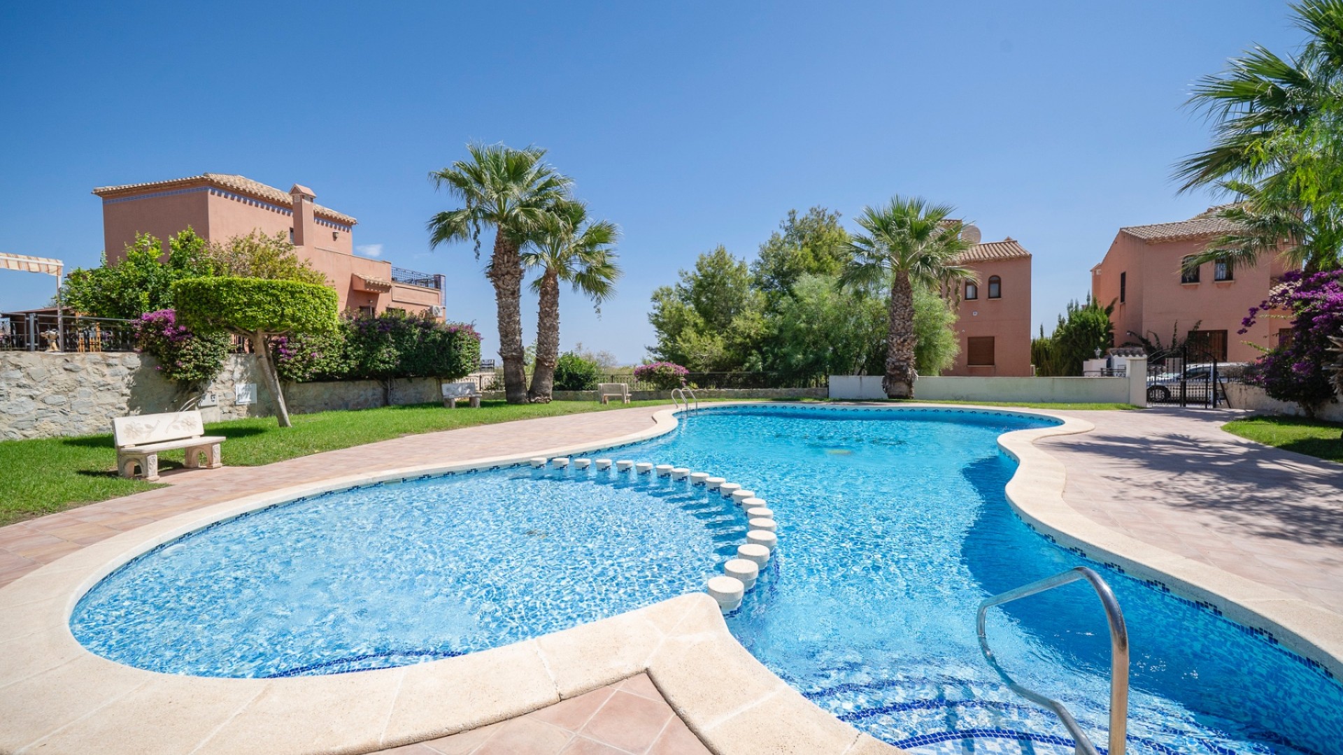 Herverkoop - Halfvrijstaande villa -
San Miguel de Salinas - San Miguel