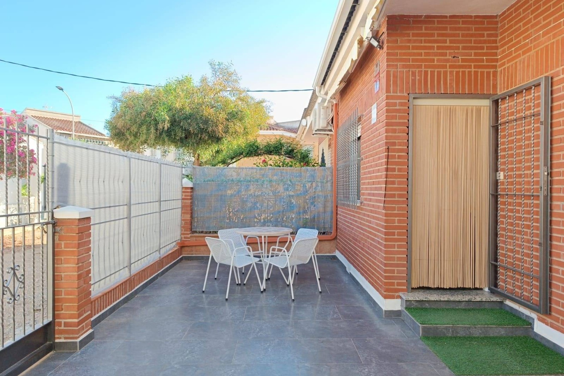 Herverkoop - Halfvrijstaande villa -
San Pedro del Pinatar - Los Cuarteros