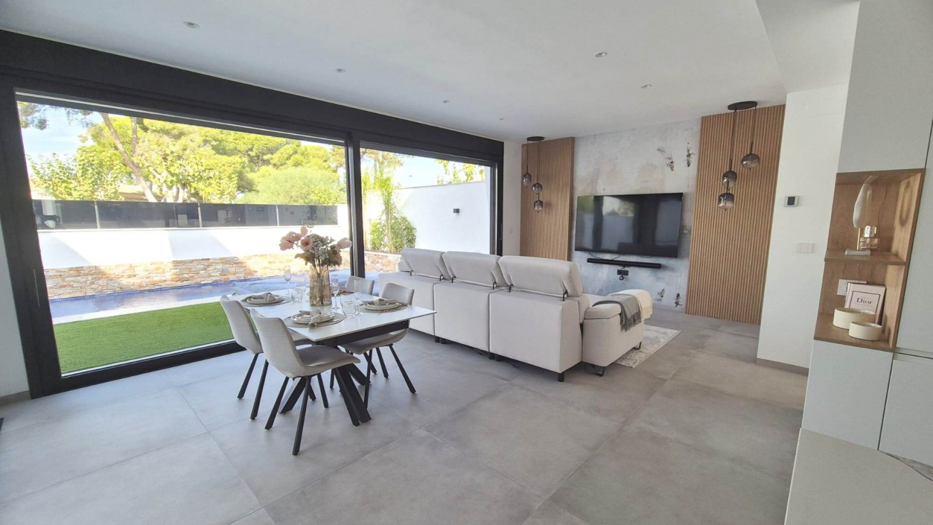 Herverkoop - Halfvrijstaande villa -
Santiago de La Ribera - Santiago de La Ribera - Town