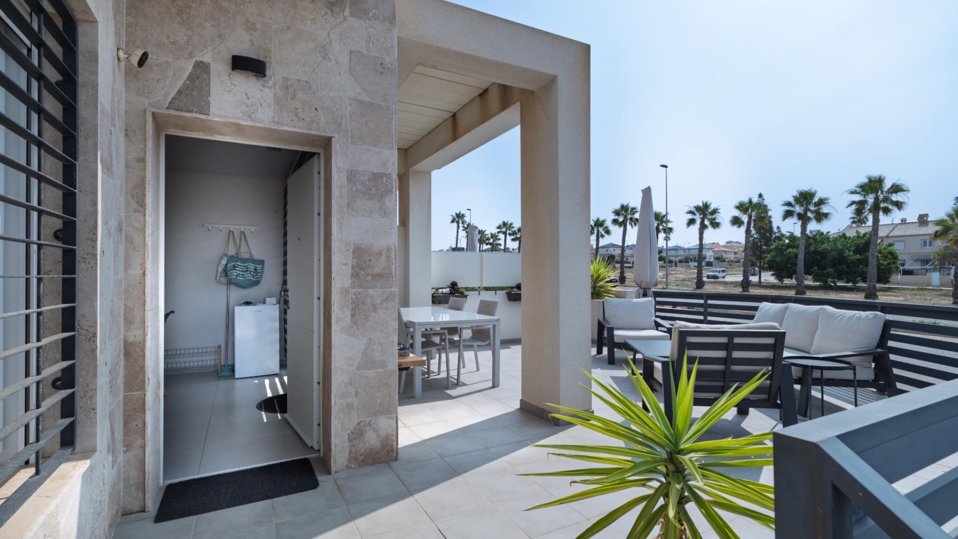 Herverkoop - Halfvrijstaande villa -
Torrevieja - Aguas Nuevas