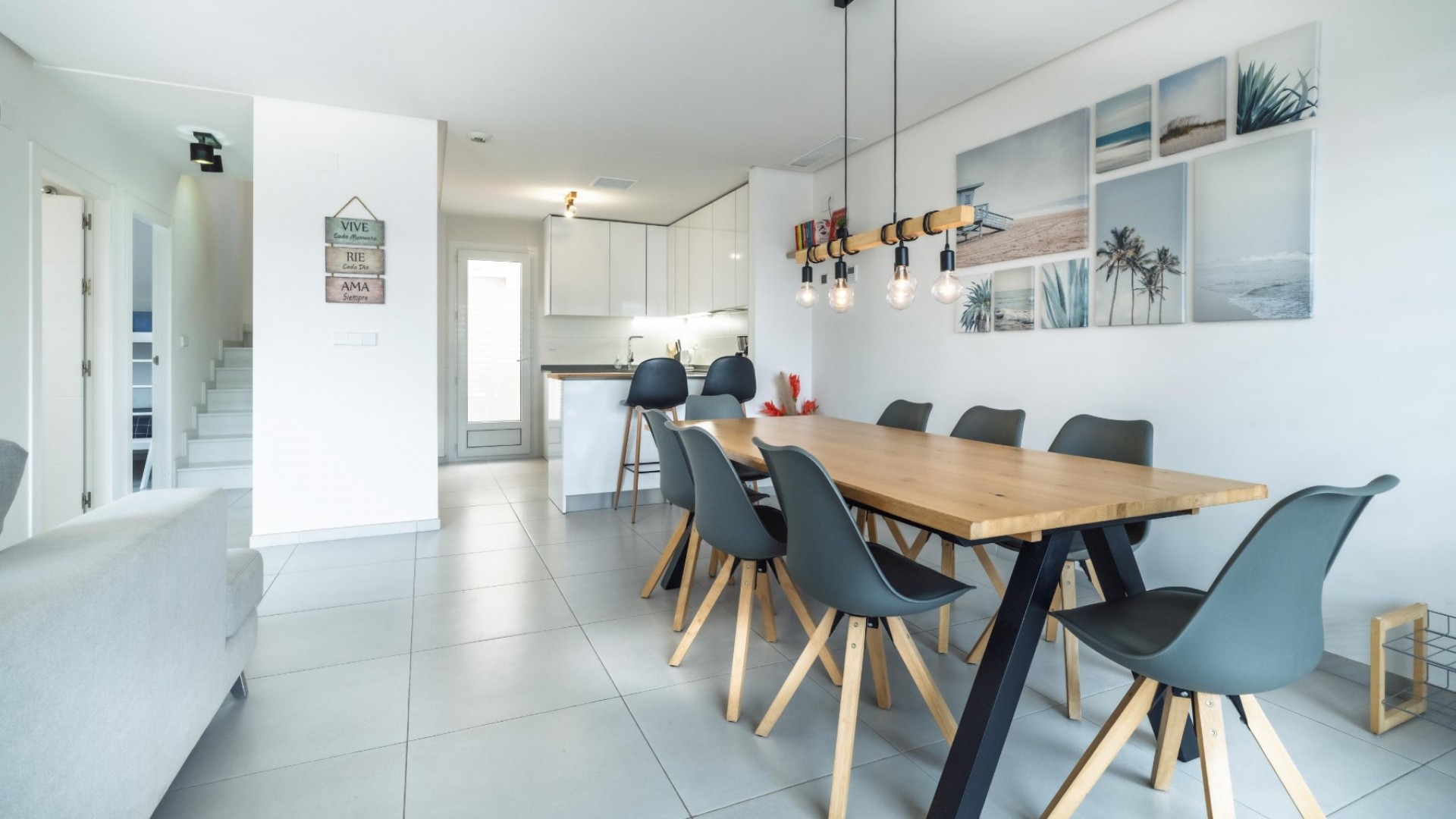 Herverkoop - Halfvrijstaande villa -
Torrevieja - Aguas Nuevas