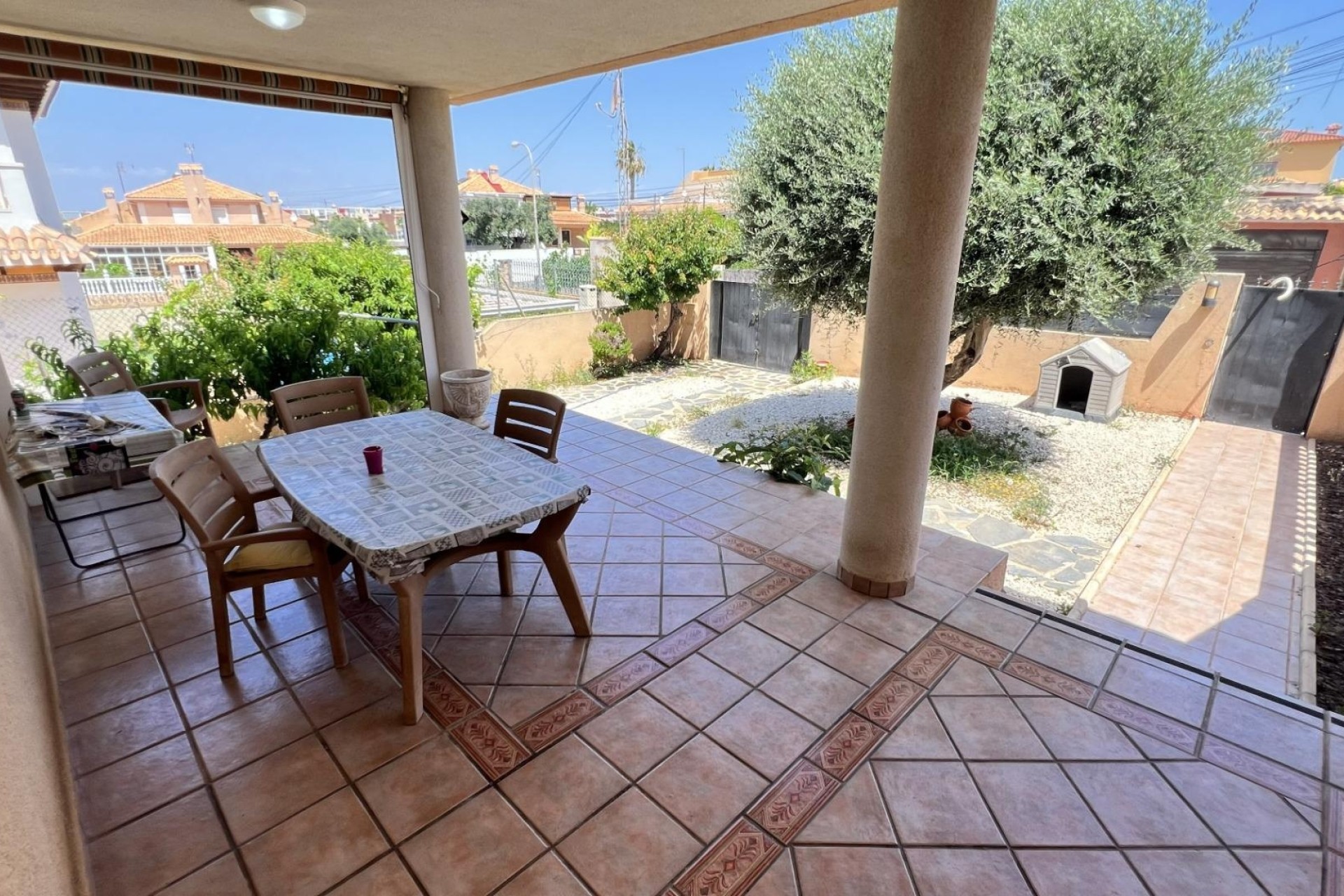 Herverkoop - Halfvrijstaande villa -
Torrevieja - Aguas Nuevas