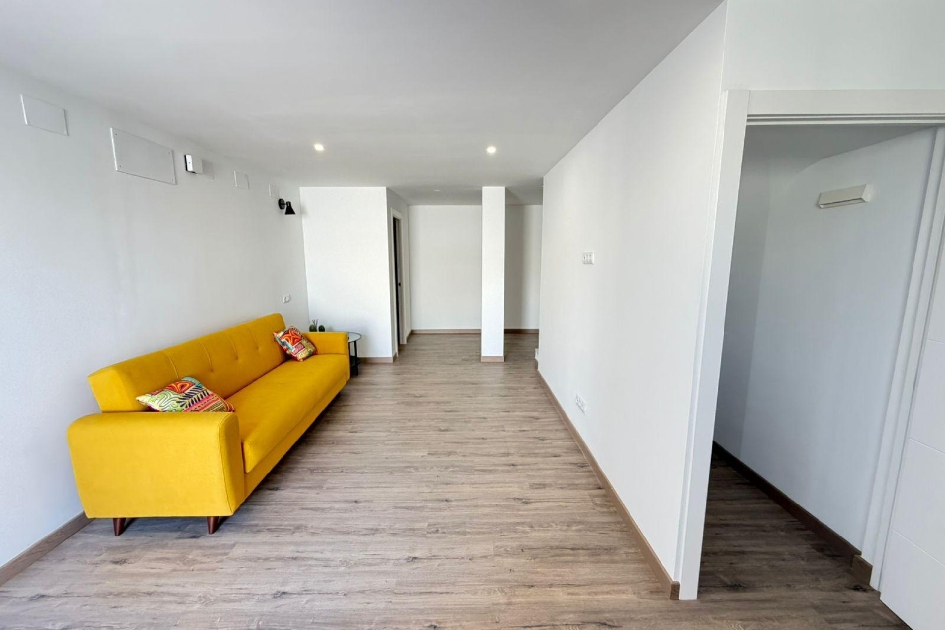Herverkoop - Halfvrijstaande villa -
Torrevieja - Cabo cervera