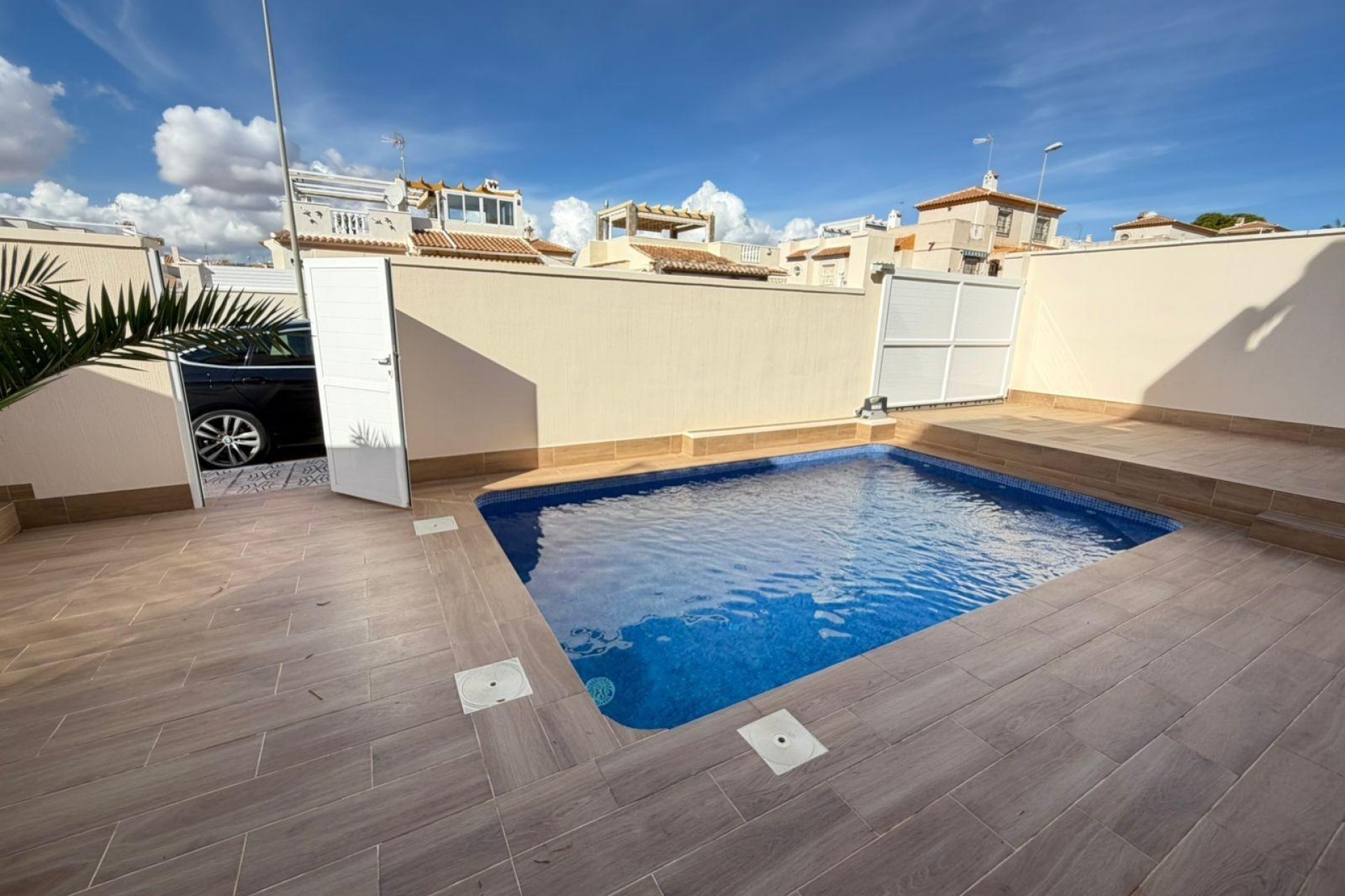 Herverkoop - Halfvrijstaande villa -
Torrevieja - Cabo cervera