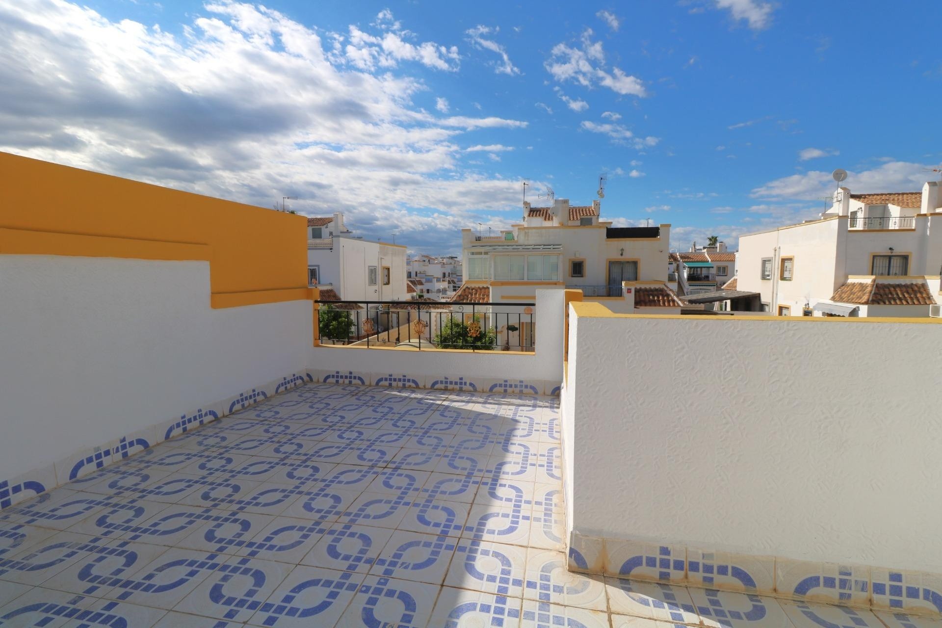 Herverkoop - Halfvrijstaande villa -
Torrevieja - Carrefour