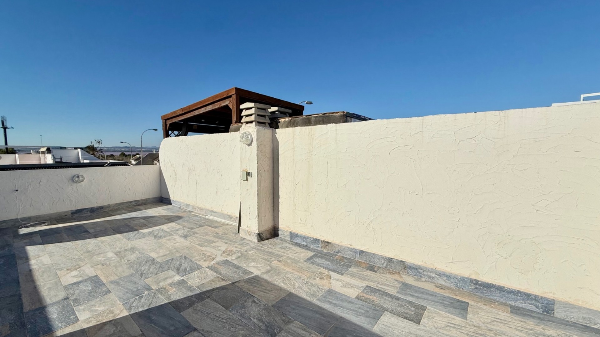 Herverkoop - Halfvrijstaande villa -
Torrevieja - El chaparral