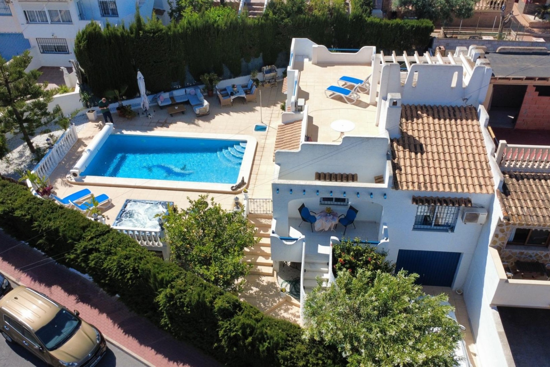 Herverkoop - Halfvrijstaande villa -
Torrevieja - Los Balcones