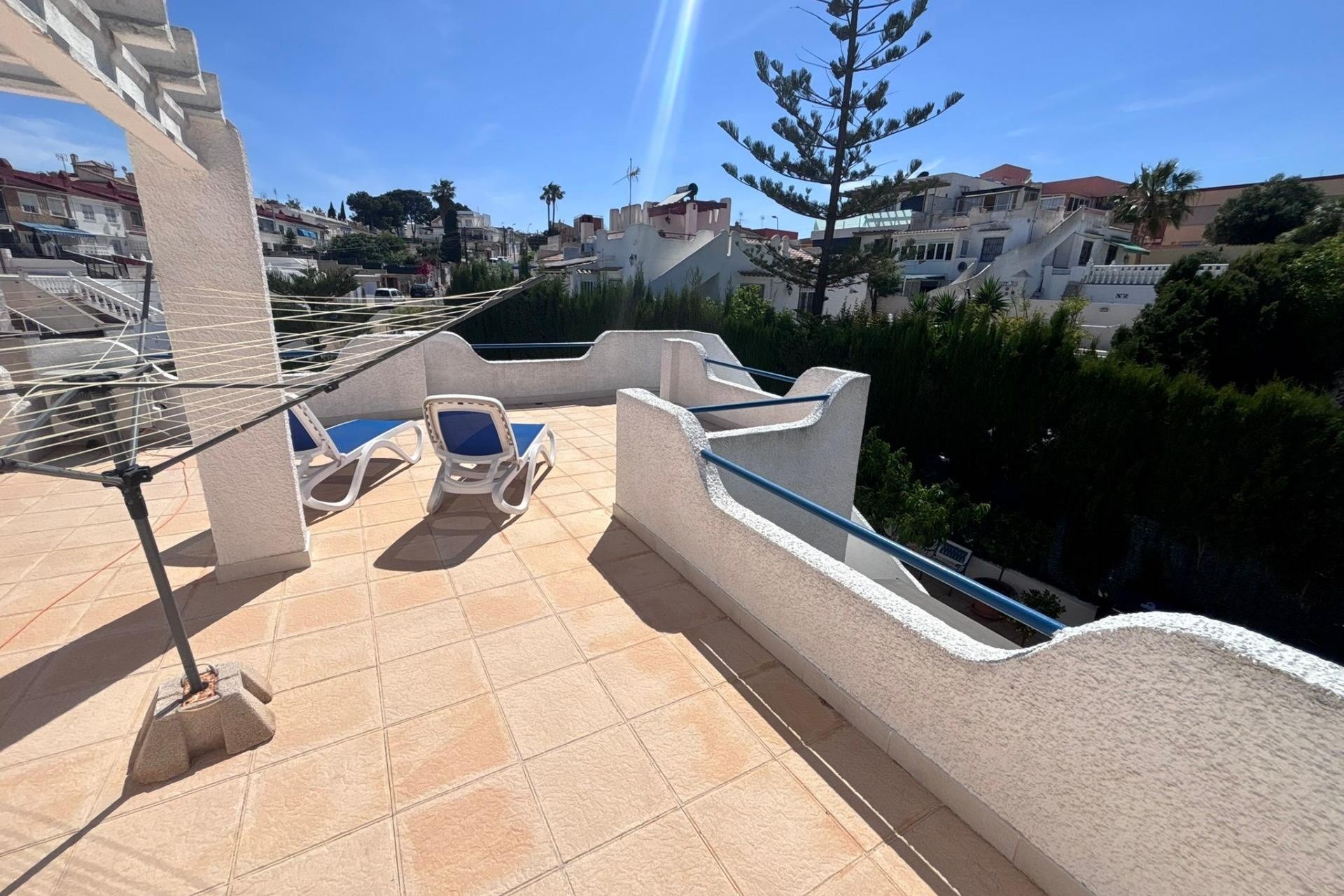 Herverkoop - Halfvrijstaande villa -
Torrevieja - Los Balcones