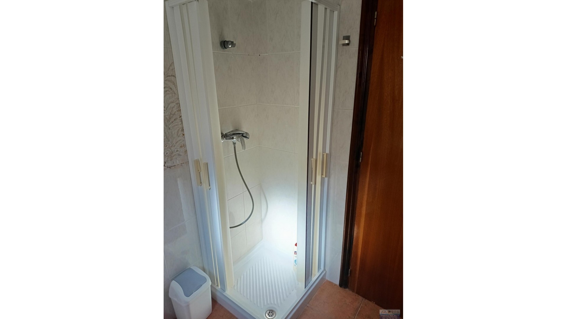 Herverkoop - Halfvrijstaande villa -
Torrevieja - Los Balcones