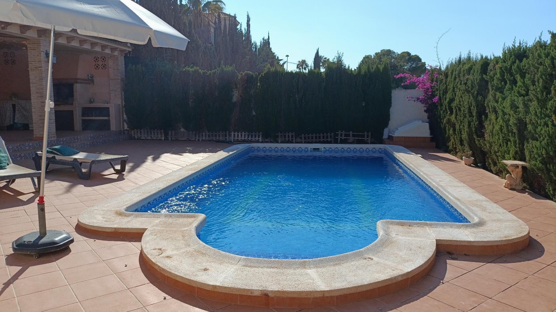 Herverkoop - Halfvrijstaande villa -
Torrevieja - Los Balcones