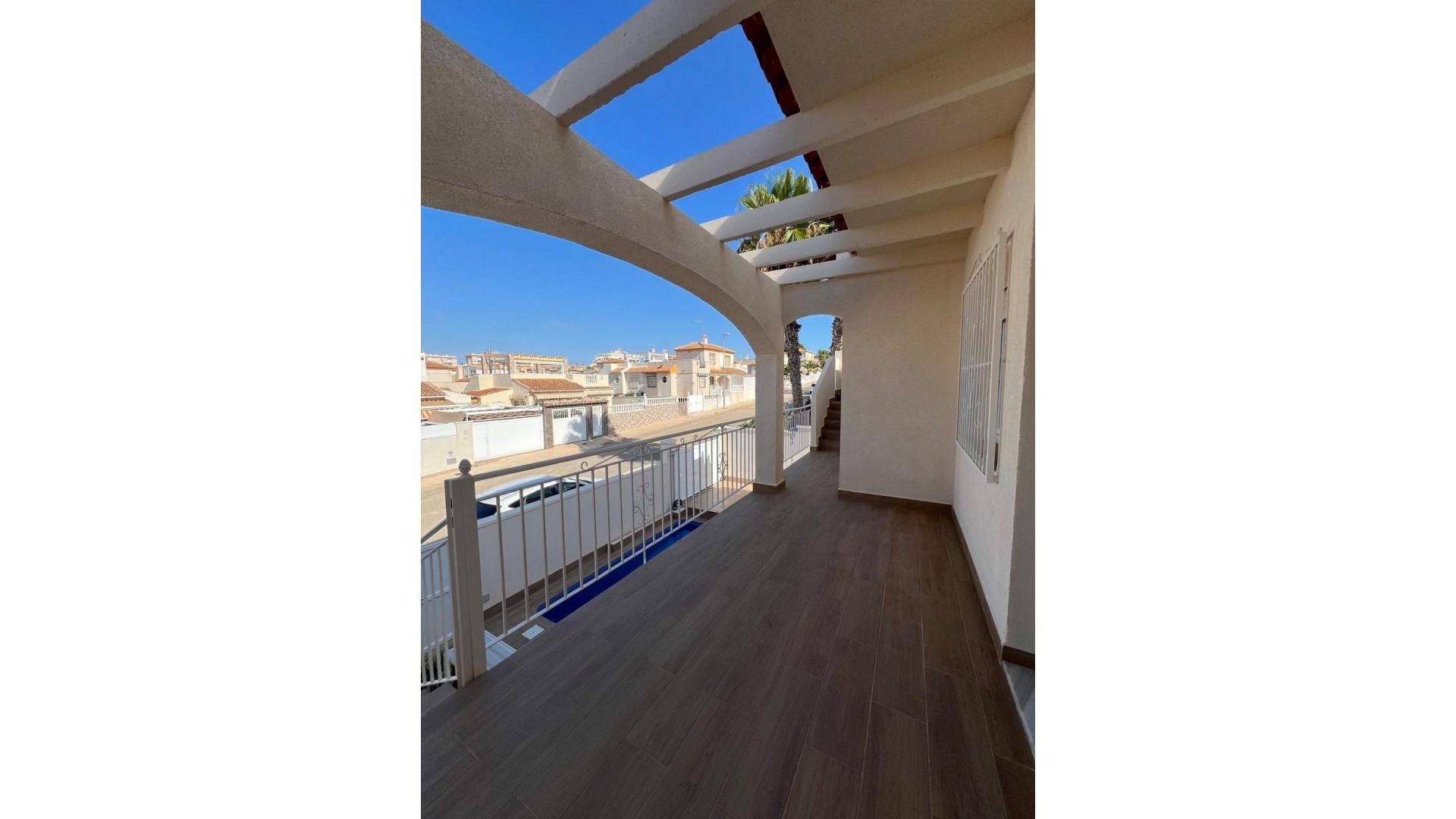 Herverkoop - Halfvrijstaande villa -
Torrevieja - Torreblanca