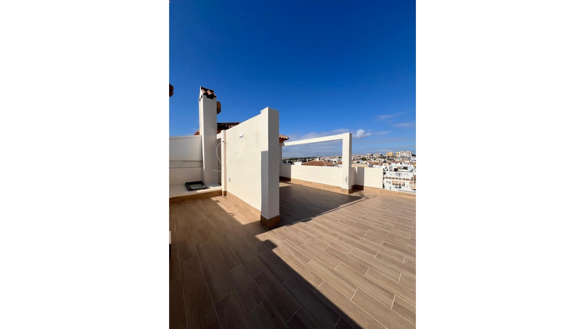 Herverkoop - Halfvrijstaande villa -
Torrevieja - Torreblanca