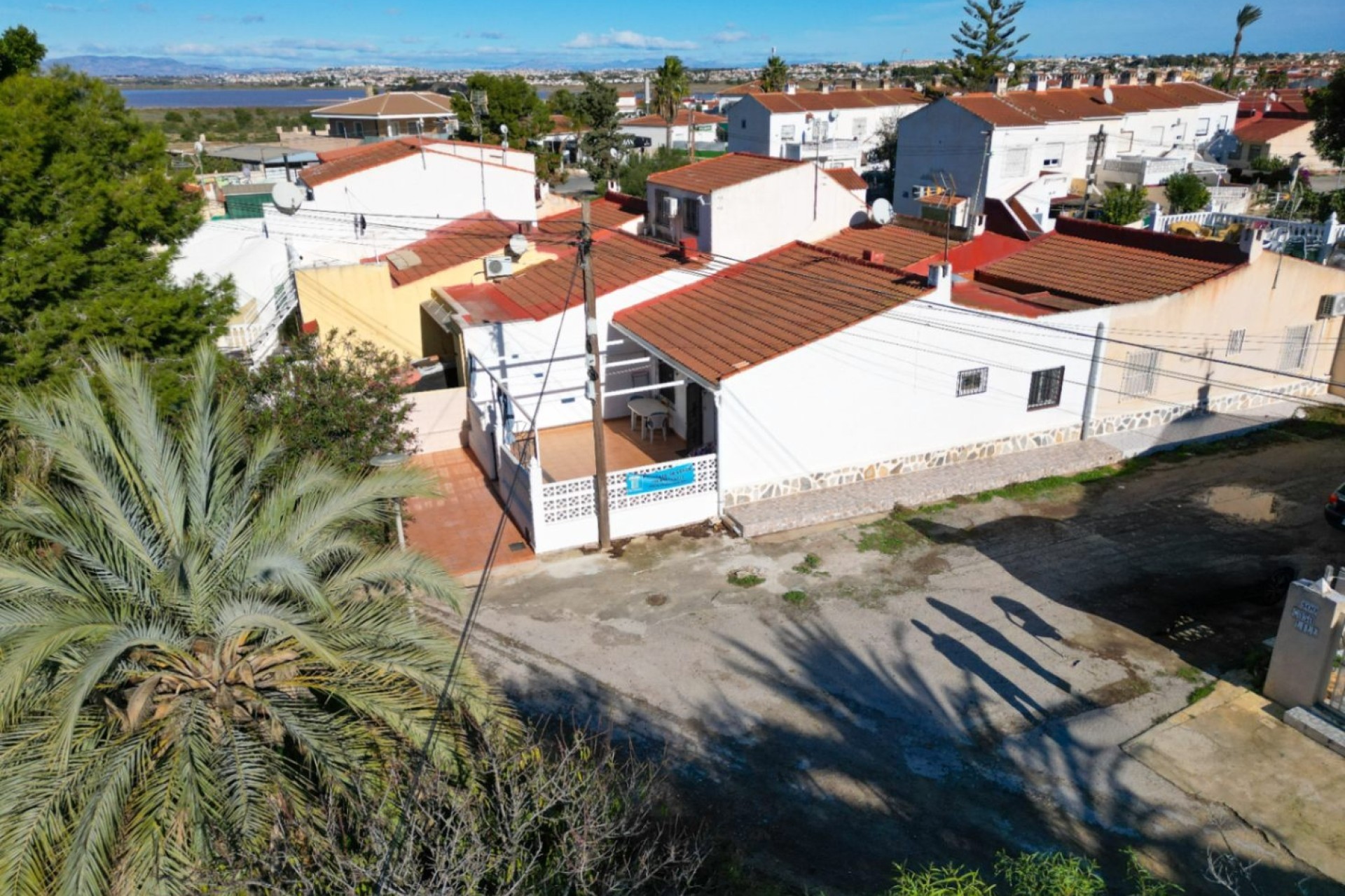 Herverkoop - Halfvrijstaande villa -
Torrevieja - Torretas
