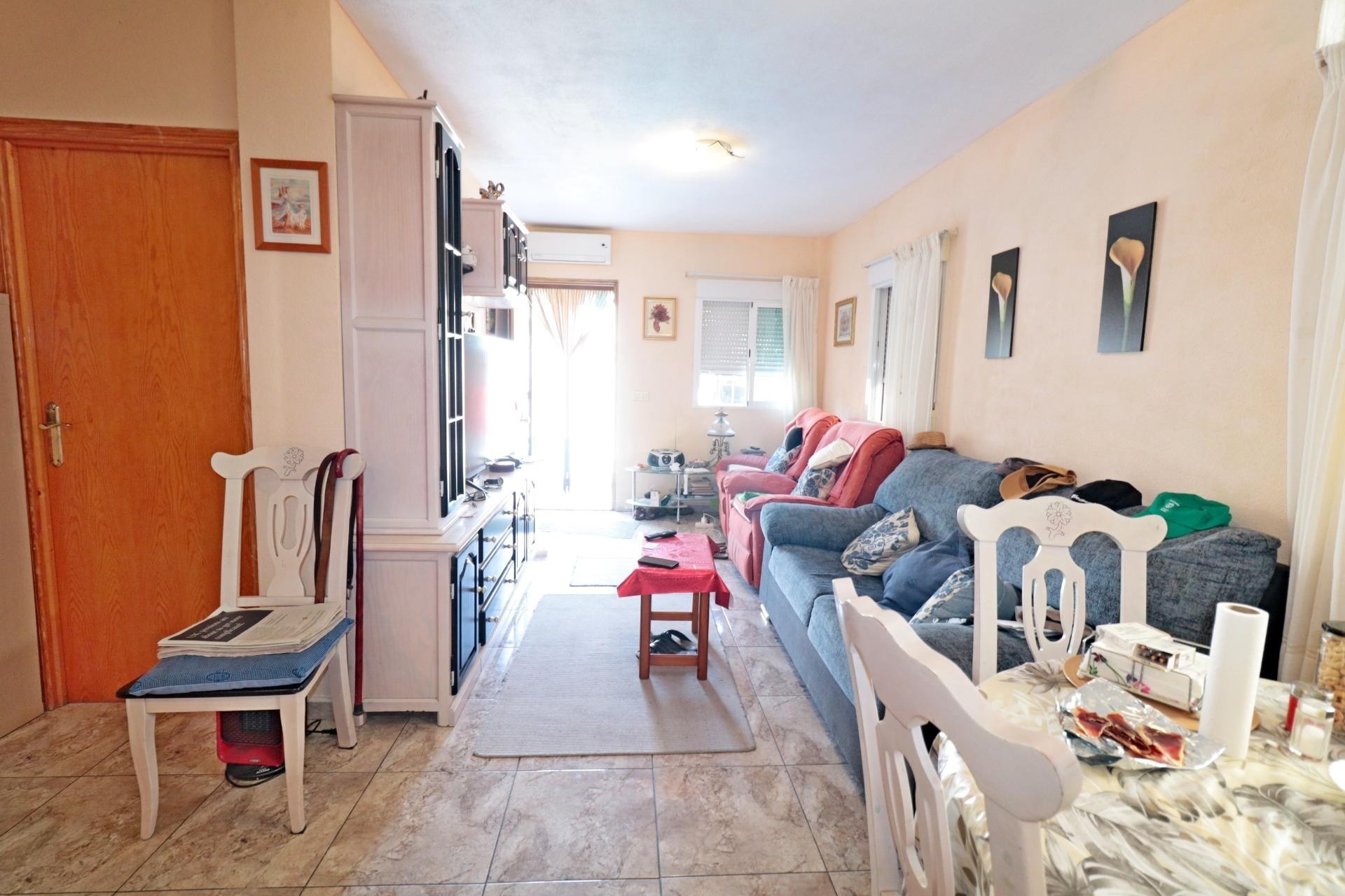 Herverkoop - Halfvrijstaande villa -
Torrevieja - Torretas