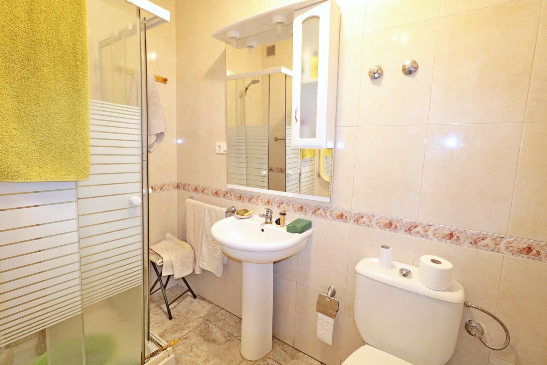 Herverkoop - Halfvrijstaande villa -
Torrevieja - Torretas