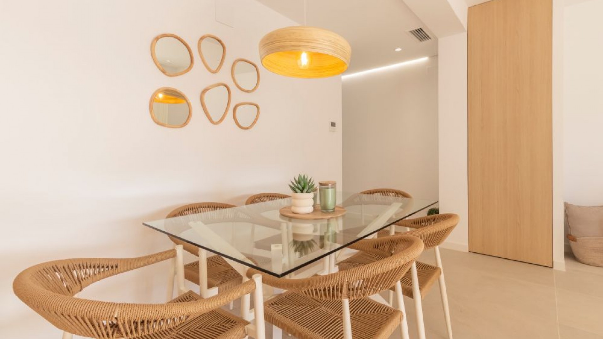 Herverkoop - Halfvrijstaande villa -
Torrevieja - torrevieja