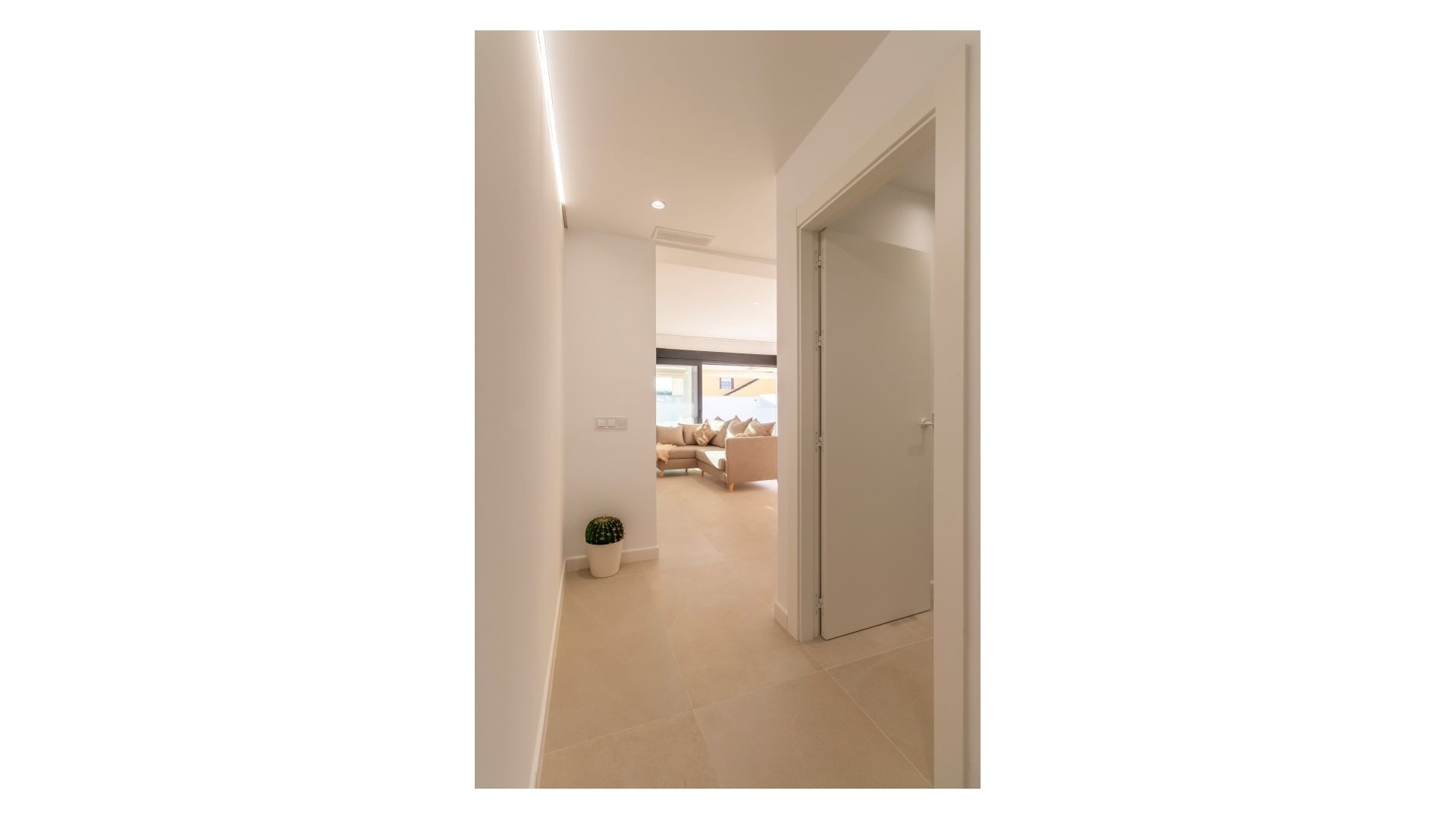 Herverkoop - Halfvrijstaande villa -
Torrevieja - torrevieja