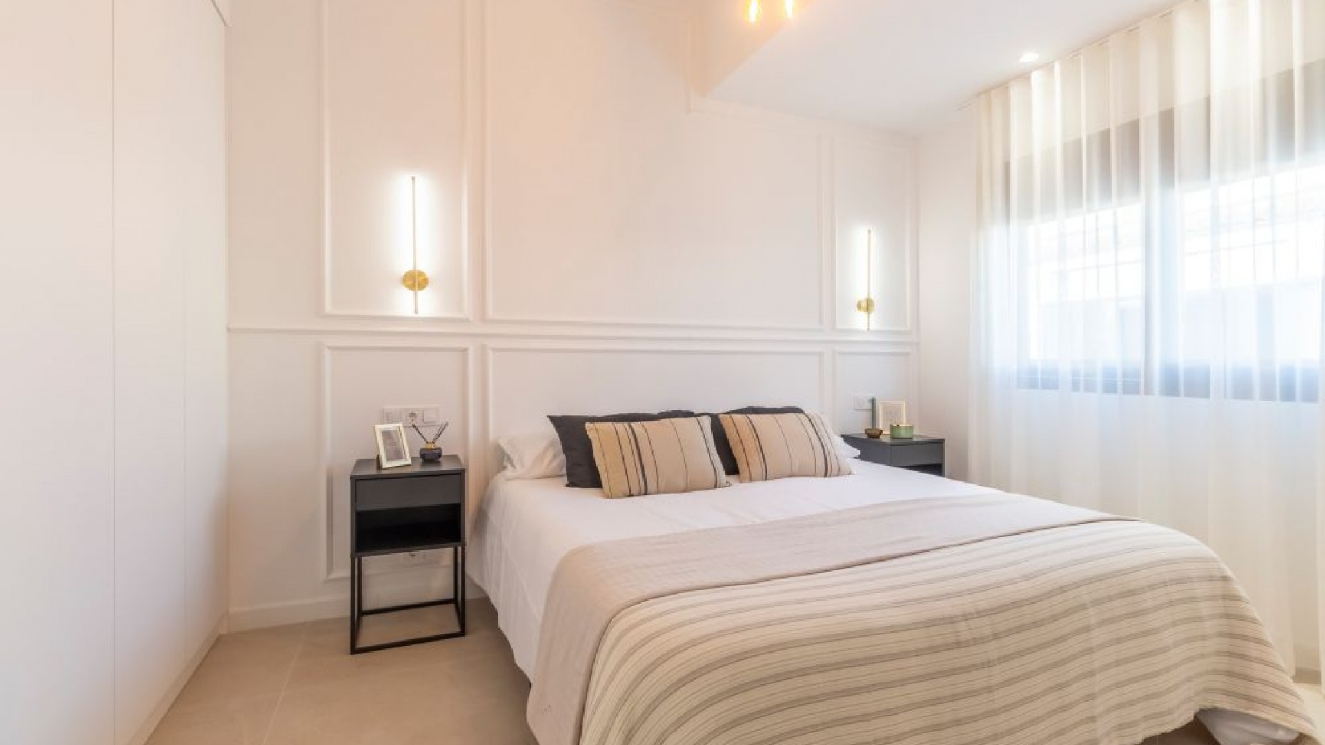 Herverkoop - Halfvrijstaande villa -
Torrevieja - torrevieja