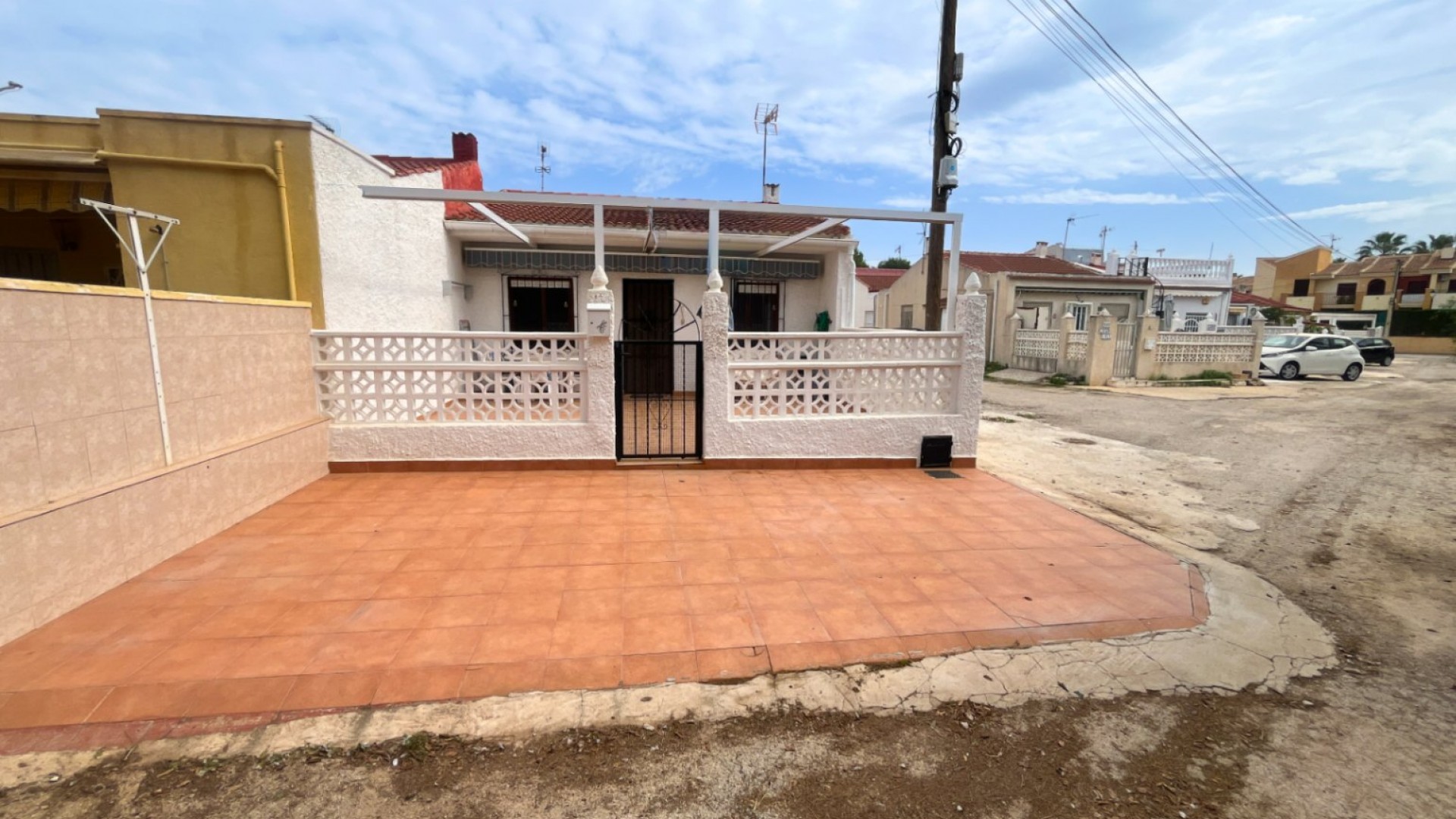 Herverkoop - Halfvrijstaande villa -
Torrevieja