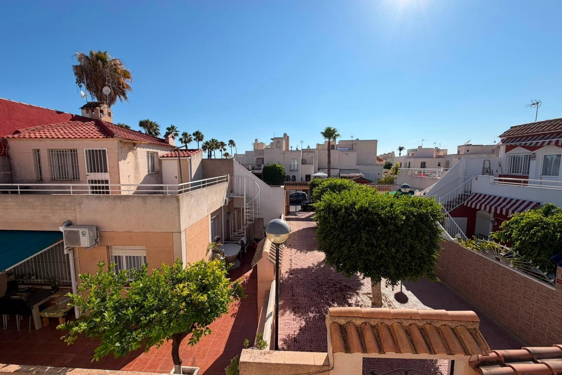 Herverkoop - Halfvrijstaande villa -
Torrevieja