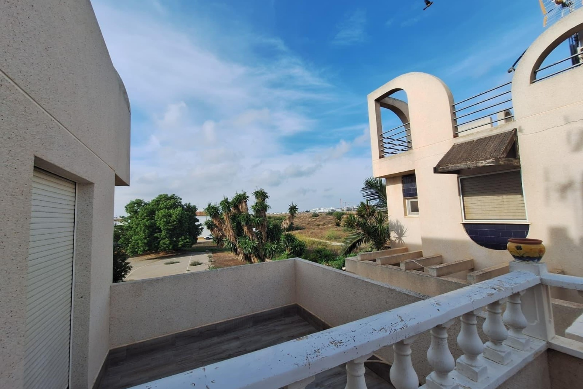 Herverkoop - Halfvrijstaande villa -
Torrevieja